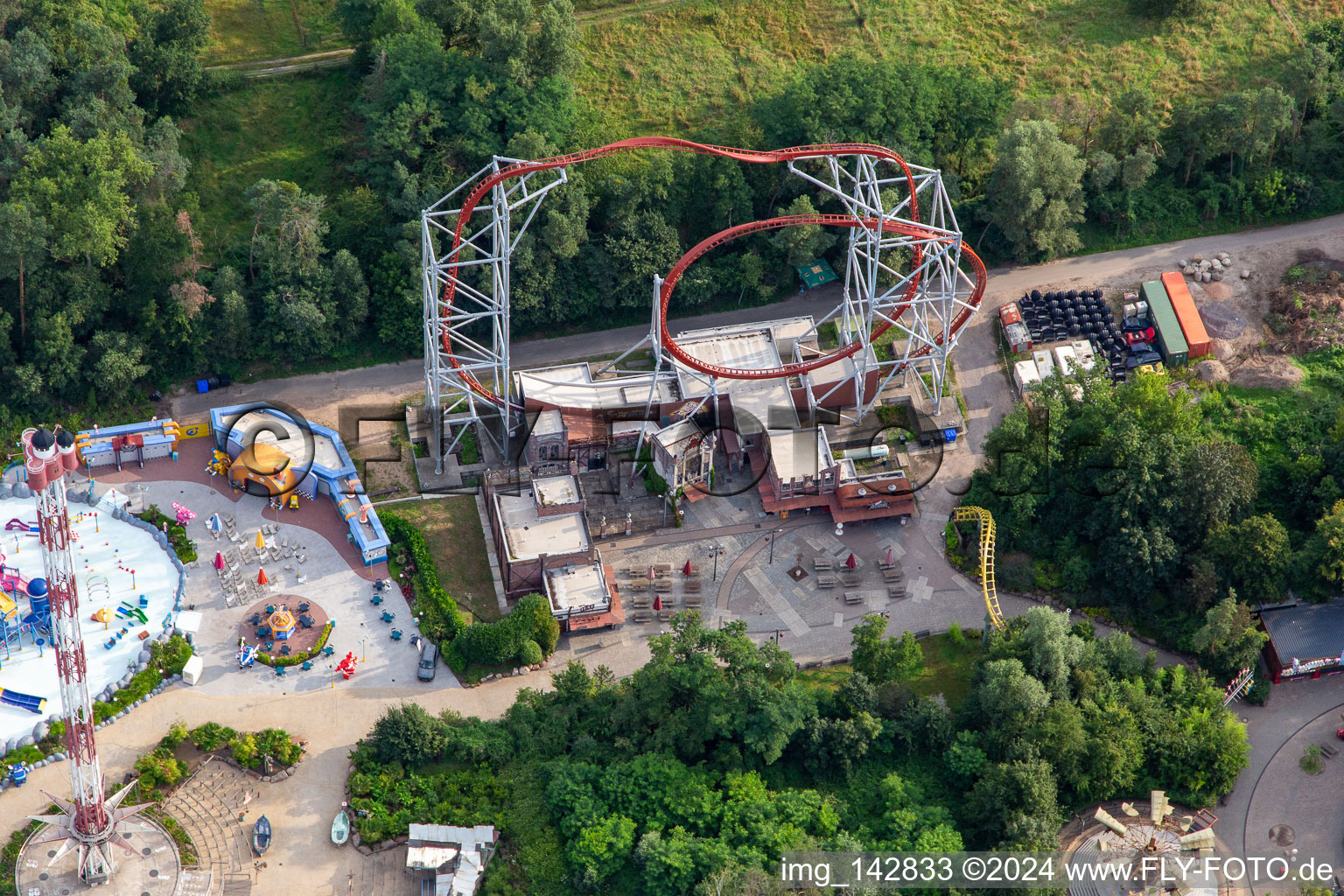 Achterbahn Sky Scream im Holiday Park Germany in Haßloch im Bundesland Rheinland-Pfalz, Deutschland