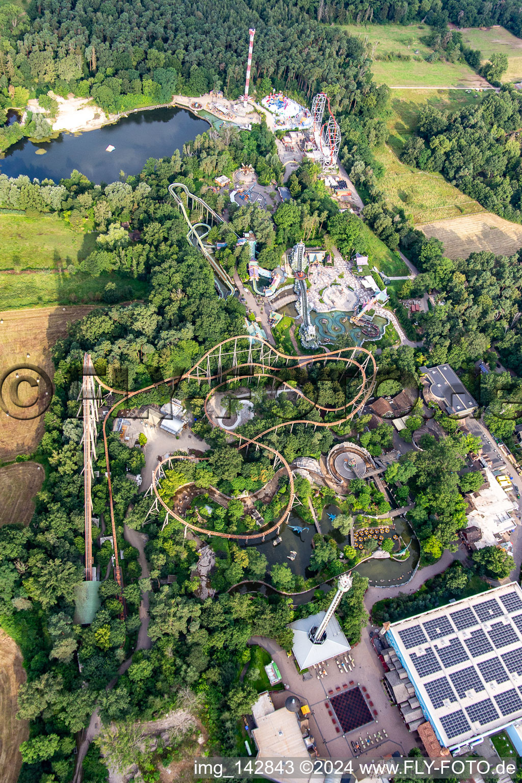 Luftaufnahme von BigFM Expedition GeForce im Holiday Park Germany in Haßloch im Bundesland Rheinland-Pfalz, Deutschland