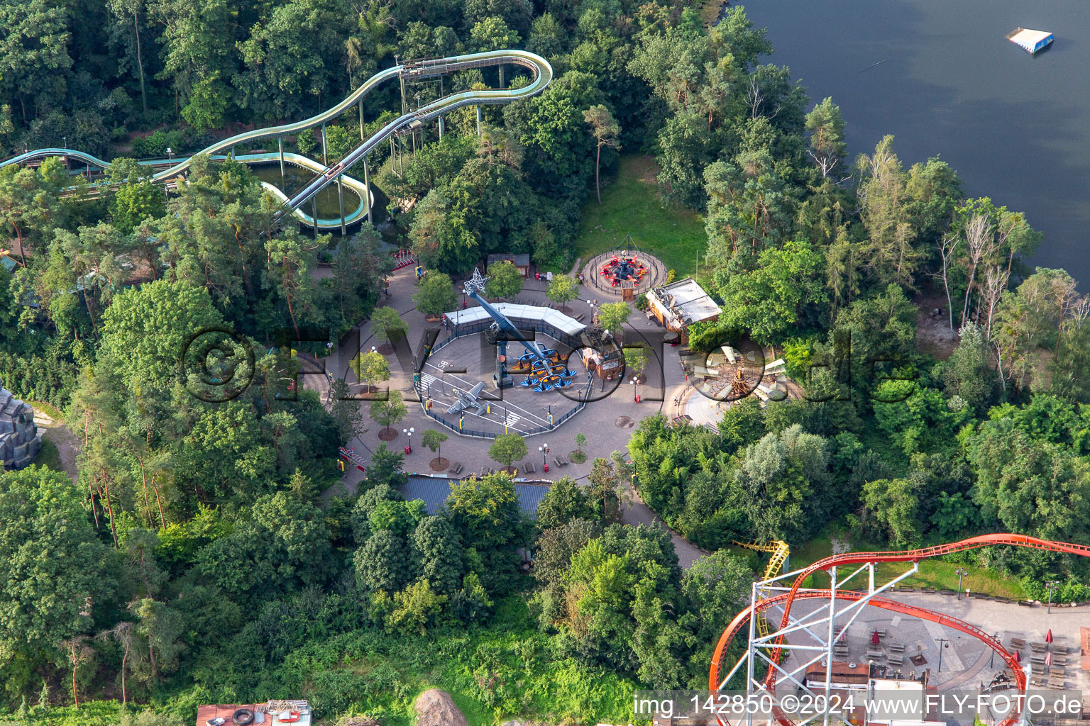 Holiday Park Germany in Haßloch im Bundesland Rheinland-Pfalz, Deutschland vom Flugzeug aus