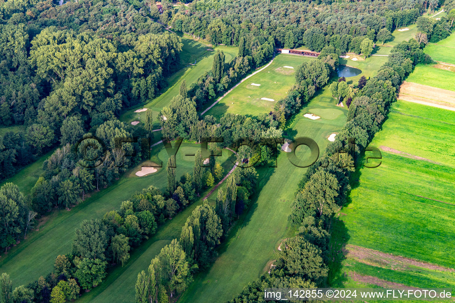 Golf-Club Pfalz im Ortsteil Geinsheim in Neustadt an der Weinstraße im Bundesland Rheinland-Pfalz, Deutschland von oben