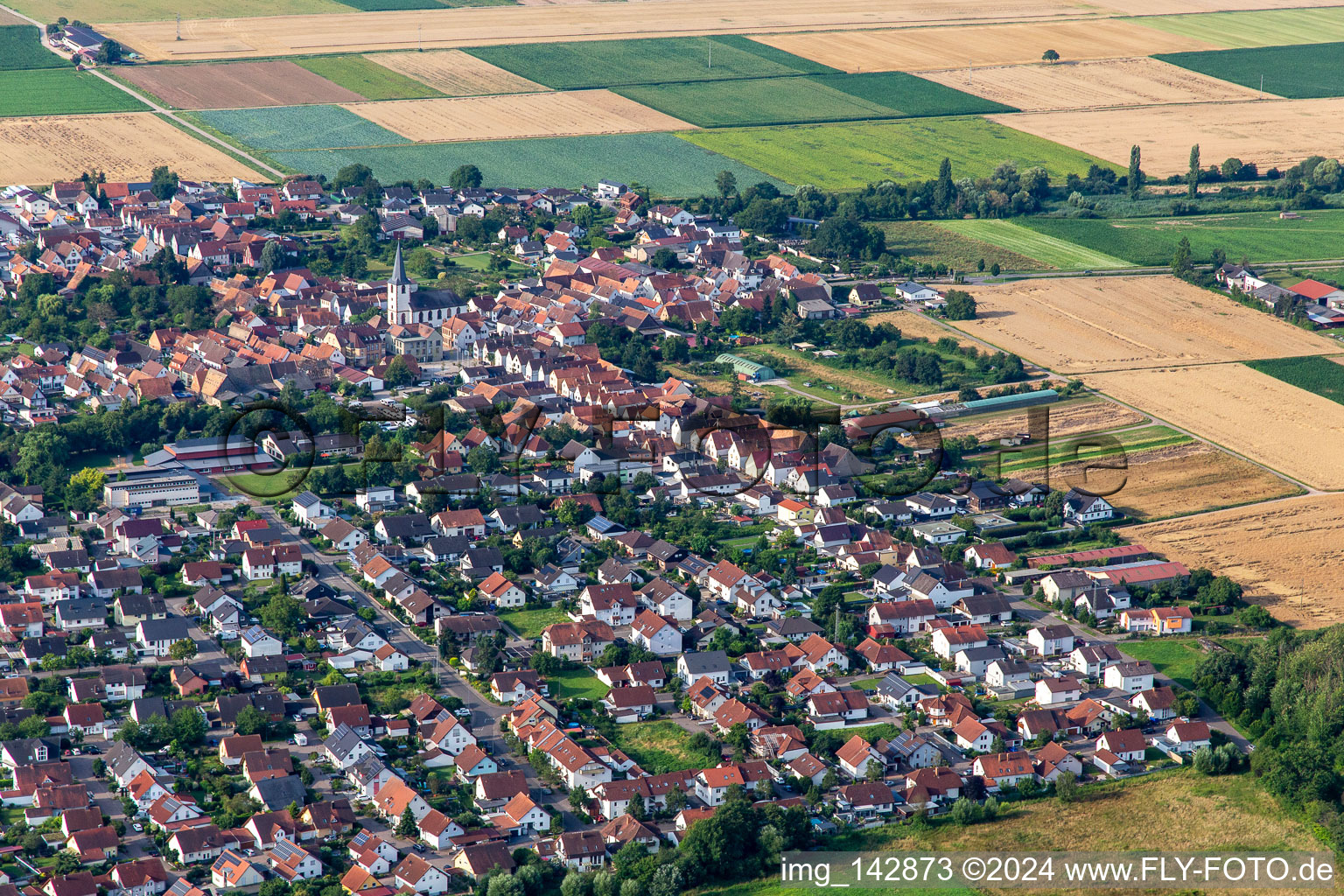 Luftbild von Waldstr im Ortsteil Ottersheim in Ottersheim bei Landau im Bundesland Rheinland-Pfalz, Deutschland