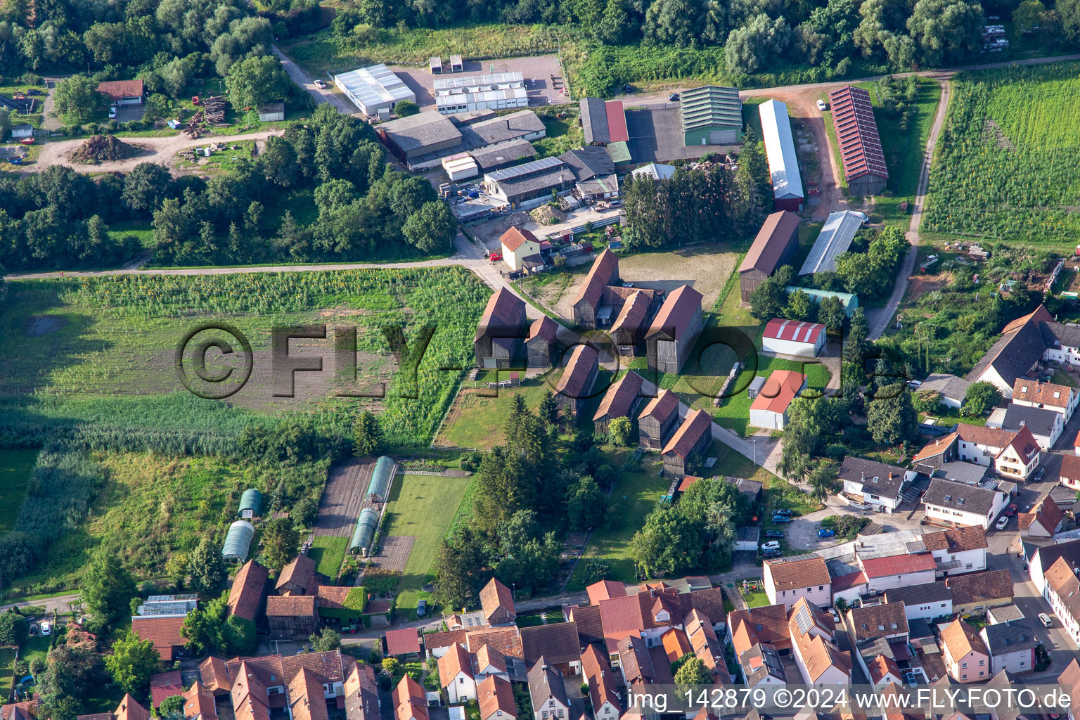 Tabakschöpfe an der Bruchstraße in Herxheim bei Landau im Bundesland Rheinland-Pfalz, Deutschland