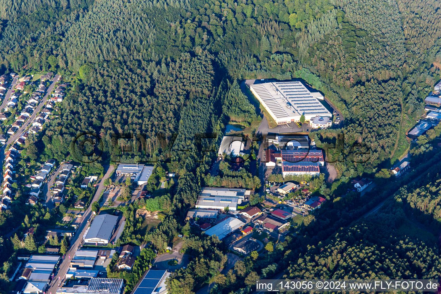 Luftbild von Schuhmacher Packaging GmbH in Hauenstein im Bundesland Rheinland-Pfalz, Deutschland