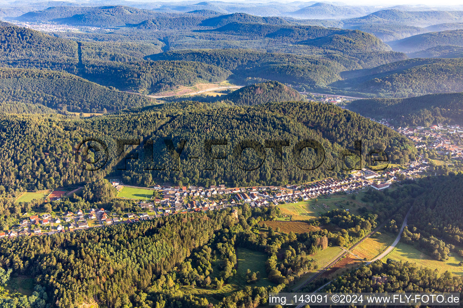 In den Birken in Hinterweidenthal im Bundesland Rheinland-Pfalz, Deutschland