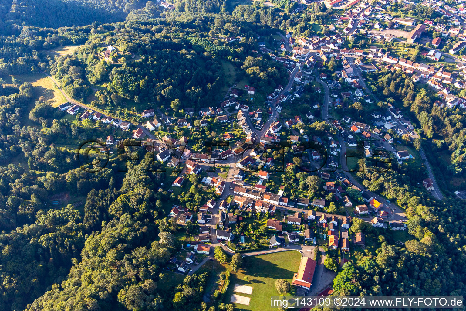 Lemberg im Bundesland Rheinland-Pfalz, Deutschland von einer Drohne aus