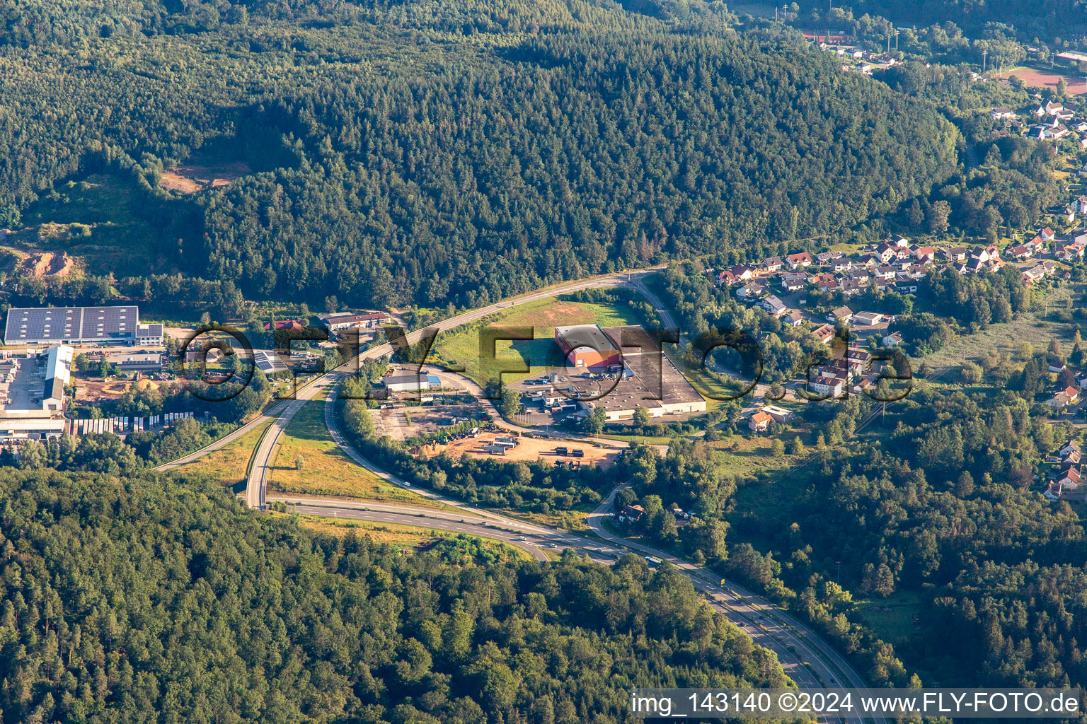 Wawi Schokolade Ag im Ortsteil Münchweiler in Münchweiler an der Rodalb im Bundesland Rheinland-Pfalz, Deutschland