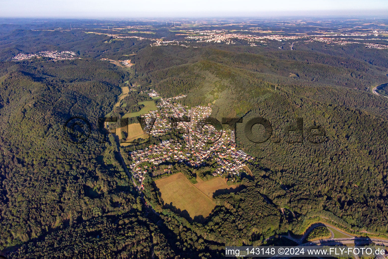 Ruppertsweiler von Nordosten im Bundesland Rheinland-Pfalz, Deutschland