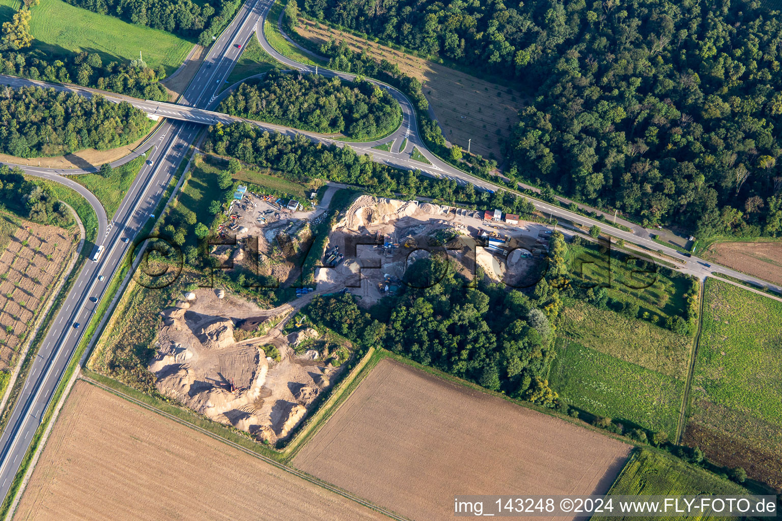 Luftbild von Jeanine Rieger GmbH - Recyclinganlage Rohrbach (Bauschutt - Recycling, Baustoffe, Öffentliche KFZ Waage) im Bundesland Rheinland-Pfalz, Deutschland