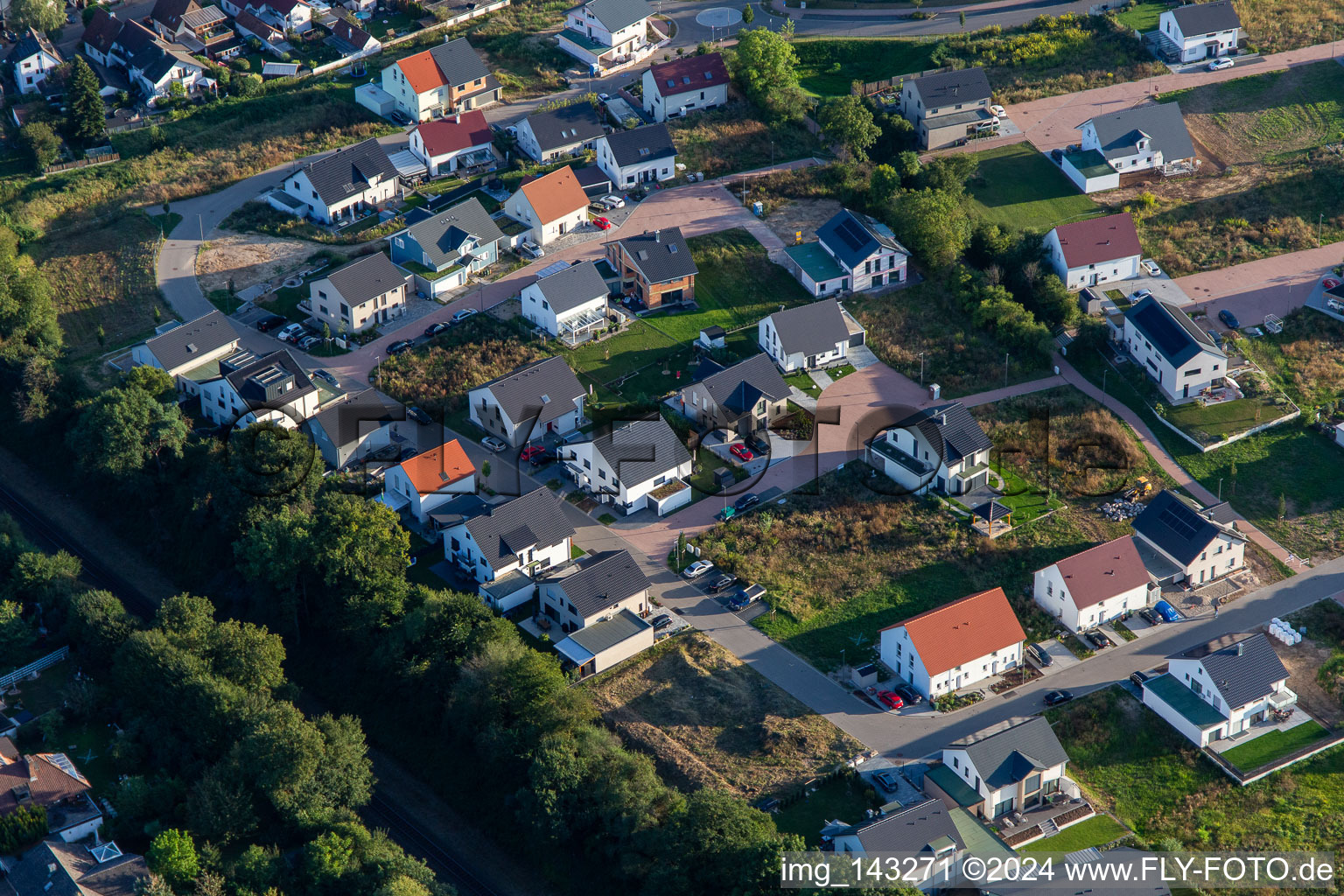 Luftaufnahme von Rosenweg in Kandel im Bundesland Rheinland-Pfalz, Deutschland