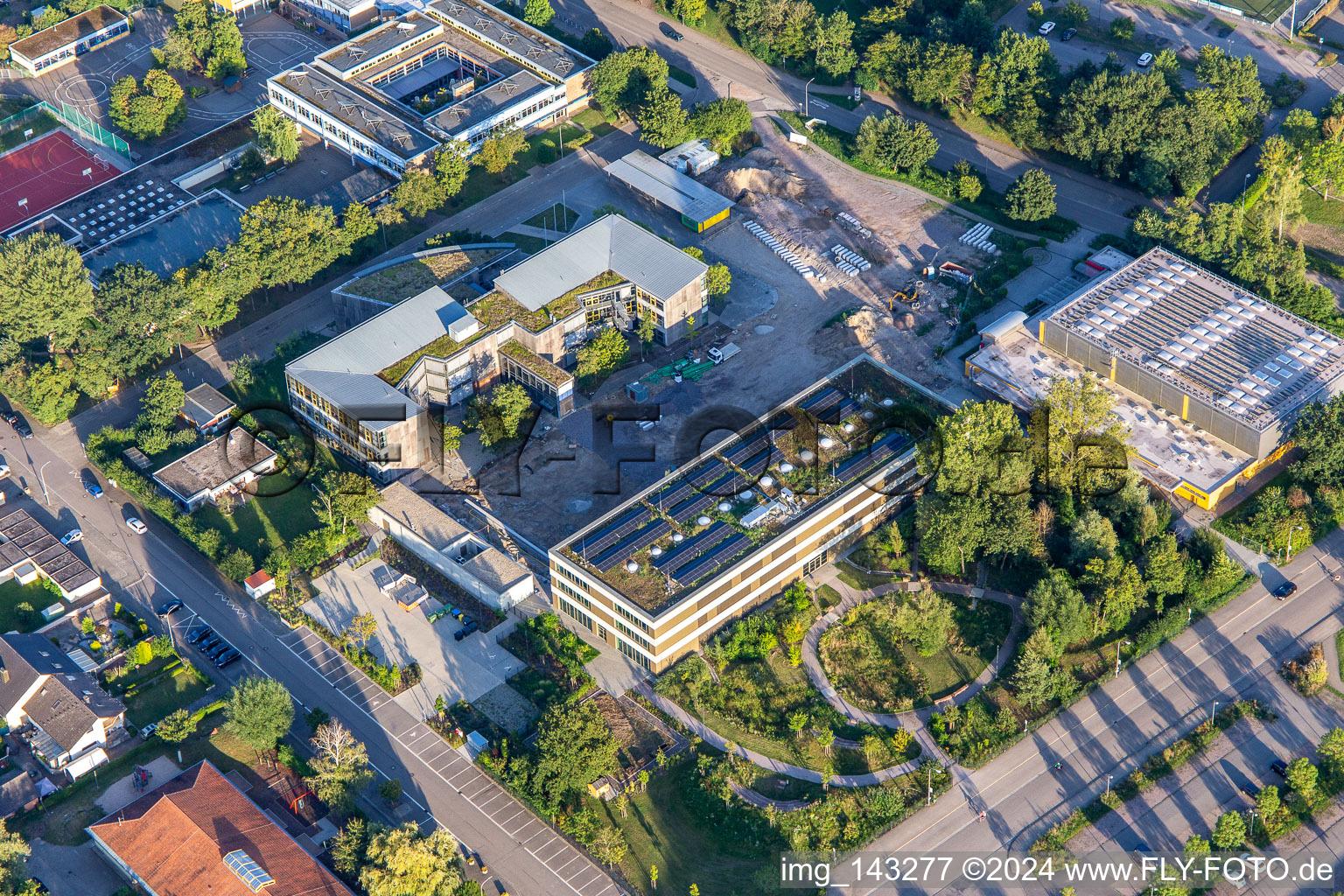 IGS Integrierte Gesamtschule Kandel mit Neubau und nach dem Abriss der Altbauten im Bundesland Rheinland-Pfalz, Deutschland