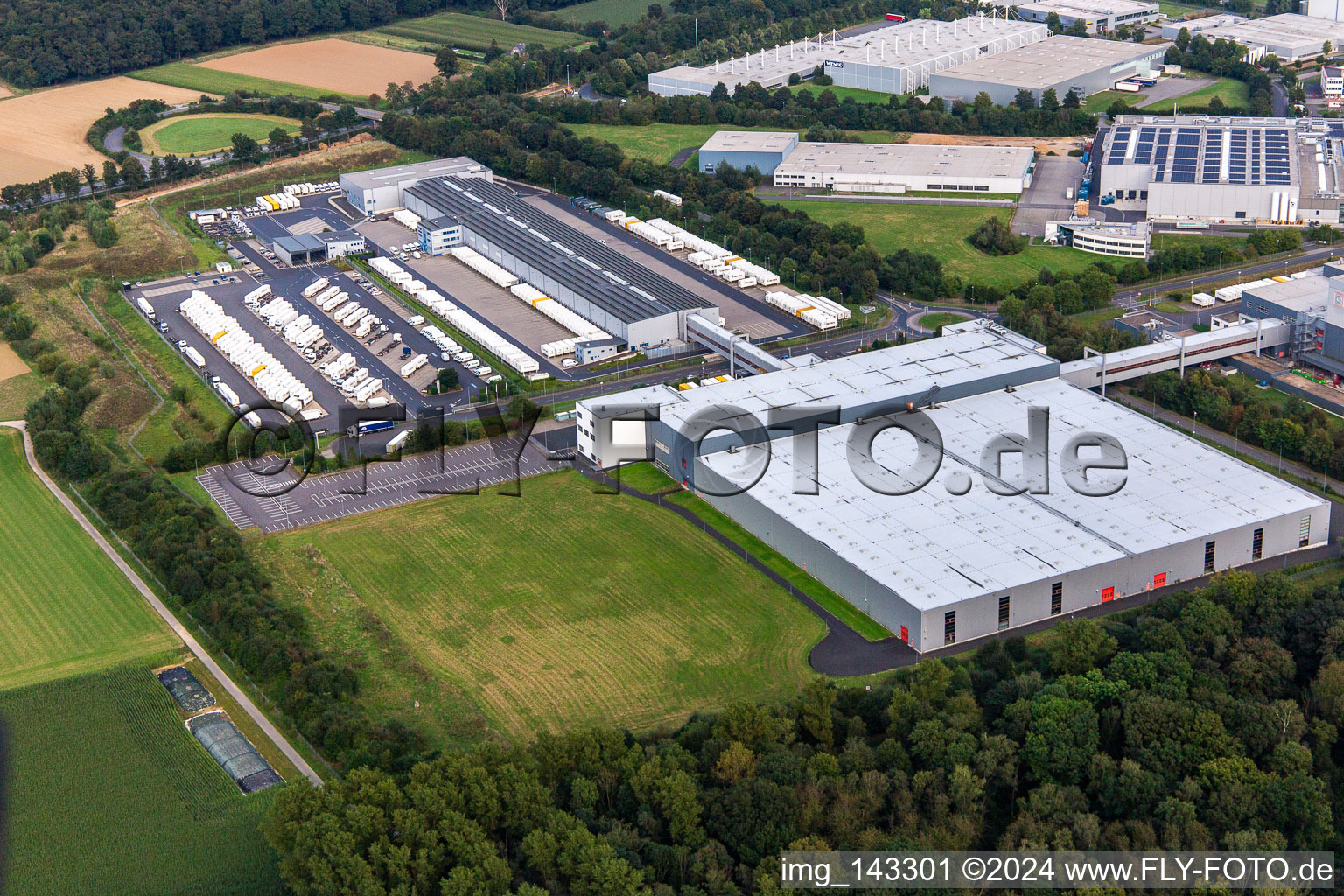 Logistikzentrum des Hermes PaketShop im Ortsteil Doveren in Hückelhoven im Bundesland Nordrhein-Westfalen, Deutschland