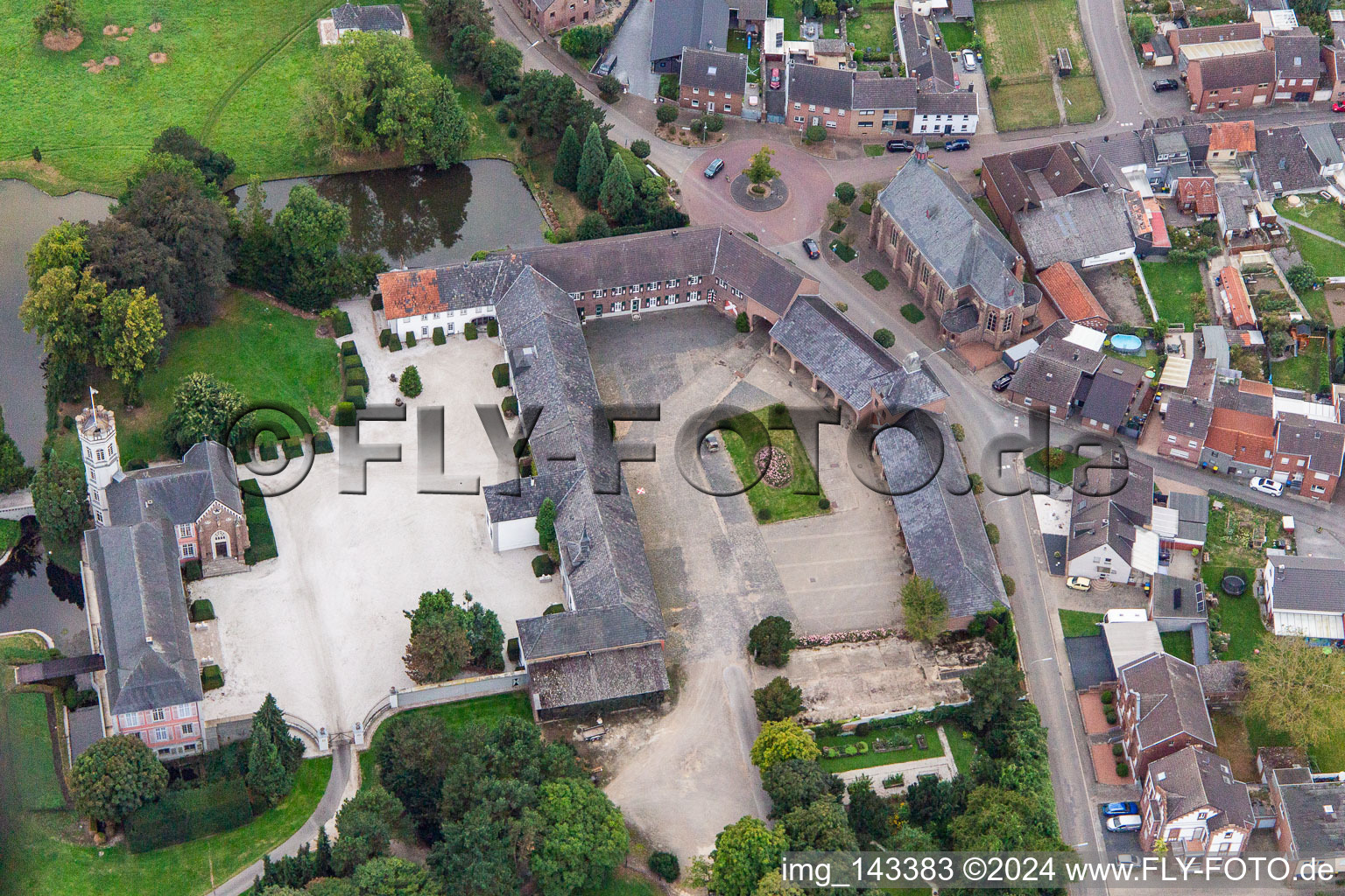 Schloss Rurich in Hückelhoven im Bundesland Nordrhein-Westfalen, Deutschland