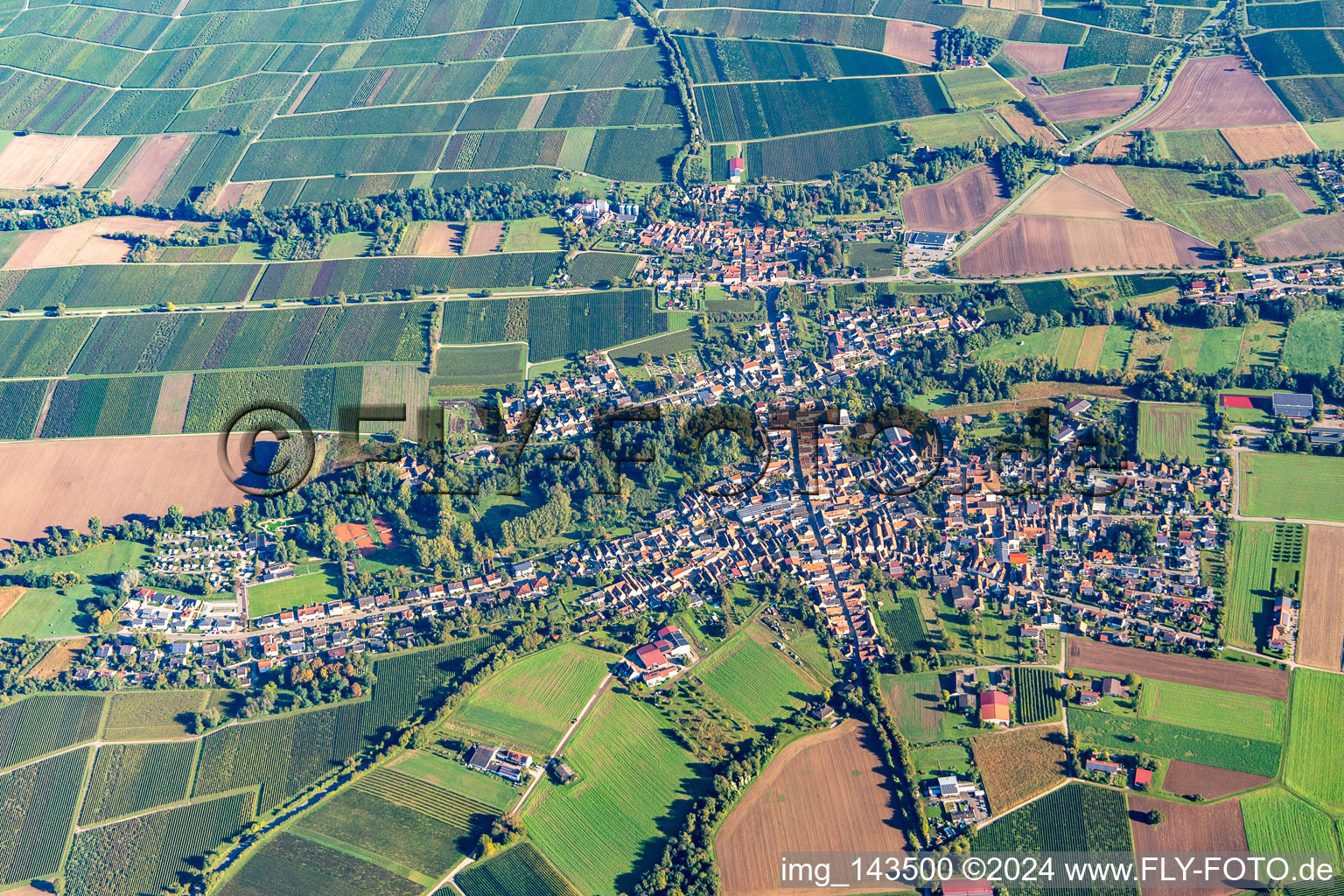 Ortschaften im Klingbachtal im Ortsteil Ingenheim in Billigheim-Ingenheim im Bundesland Rheinland-Pfalz, Deutschland