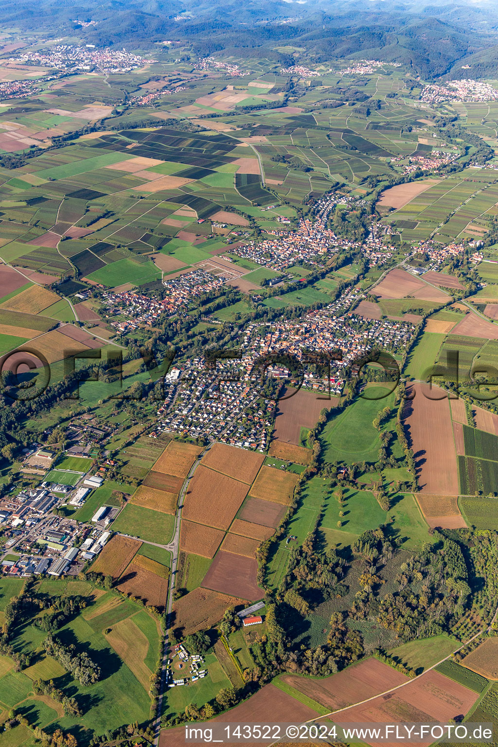 Ortschaften im Klingbachtal im Ortsteil Billigheim in Billigheim-Ingenheim im Bundesland Rheinland-Pfalz, Deutschland