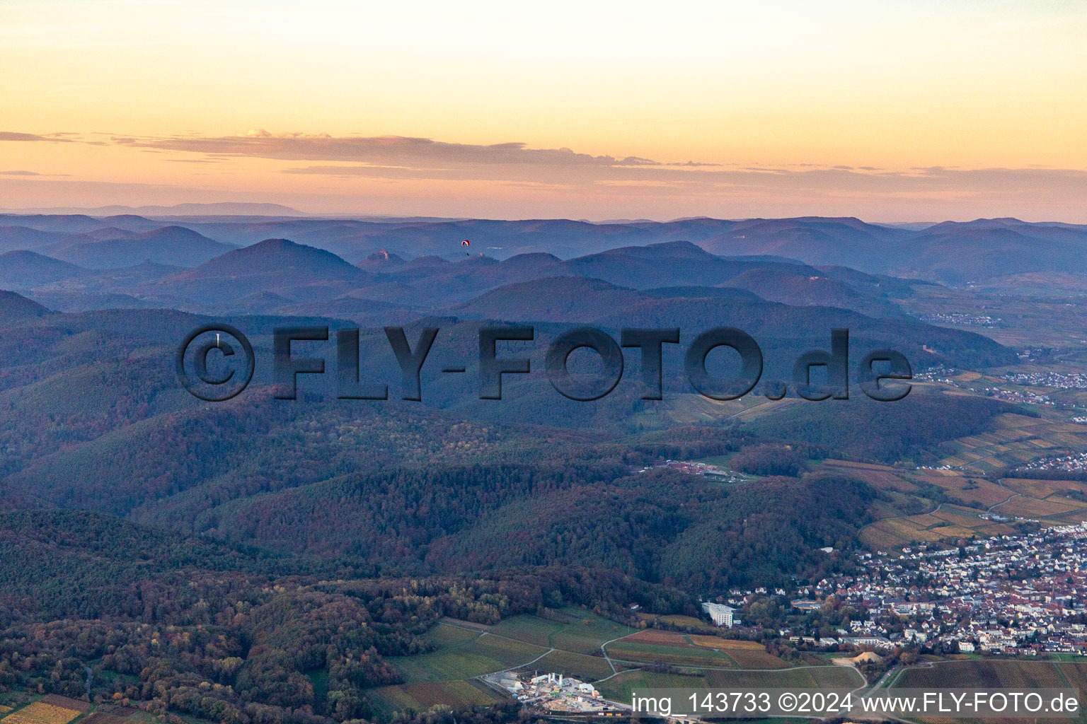 Oberotterbach im Bundesland Rheinland-Pfalz, Deutschland von oben gesehen