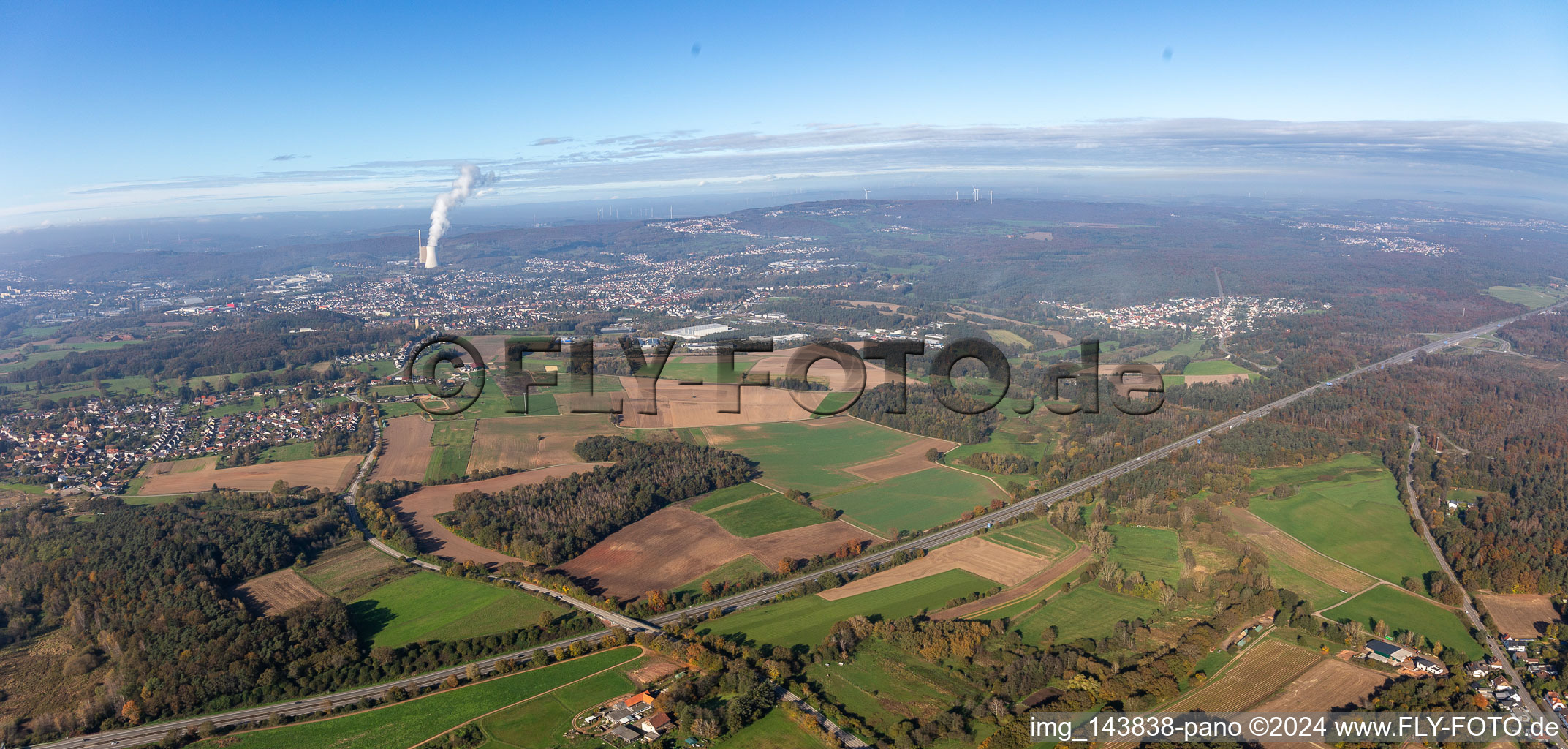 Verlauf der Autobahn A6 südlich von Neunnkirchen und Bexbach im Ortsteil Niederbexbach im Bundesland Saarland, Deutschland