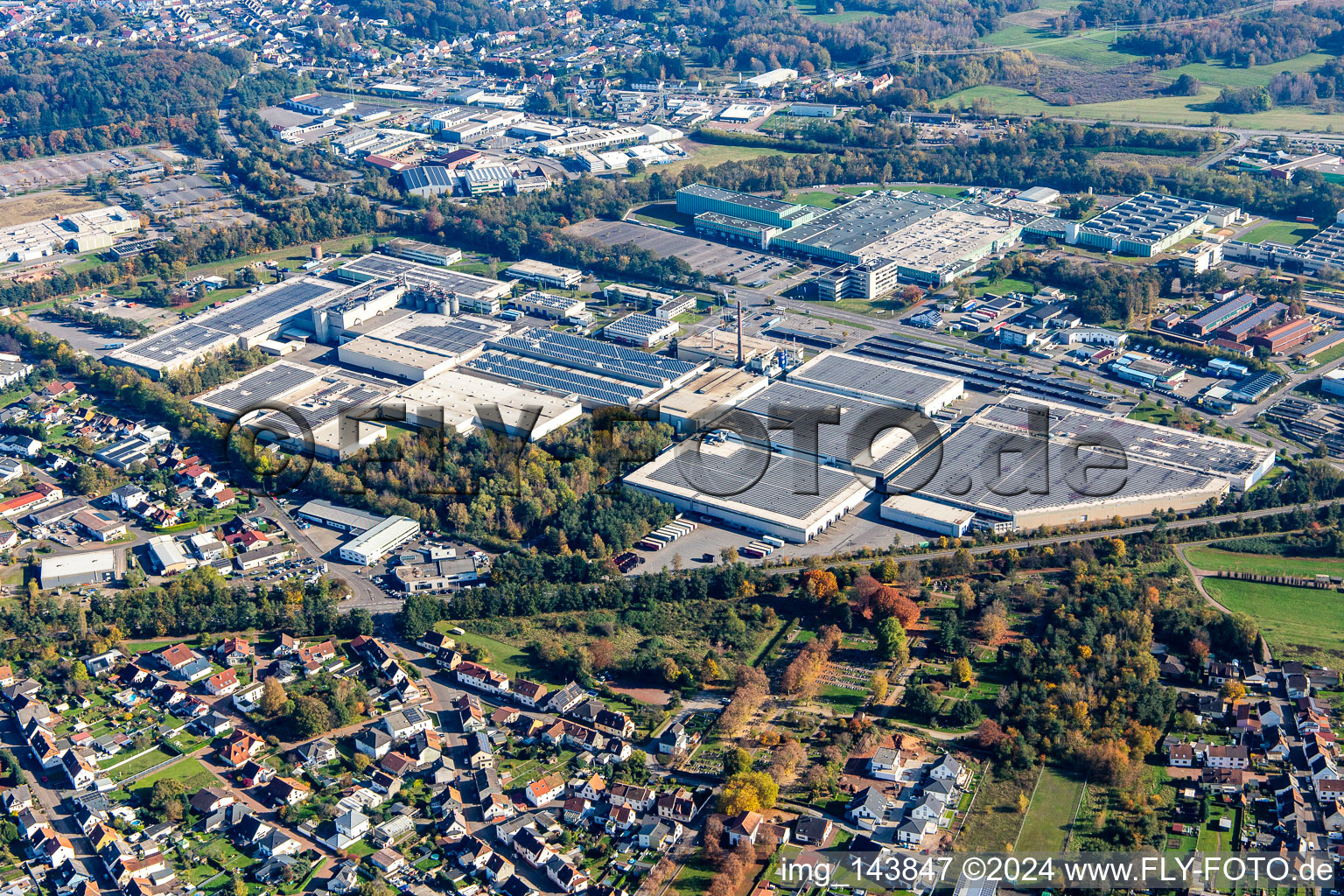 Luftbild von Michelin Reifenwerke AG & Co. KGaA - Werk Homburg von Westen im Ortsteil Erbach im Bundesland Saarland, Deutschland