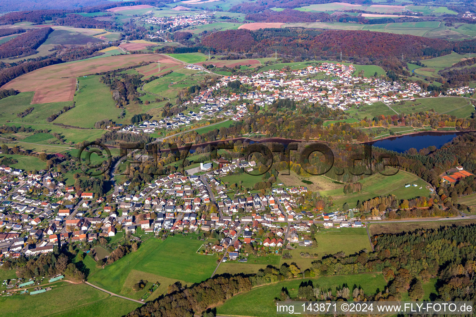 Ohmbachsee im Ortsteil Sand in Schönenberg-Kübelberg im Bundesland Rheinland-Pfalz, Deutschland