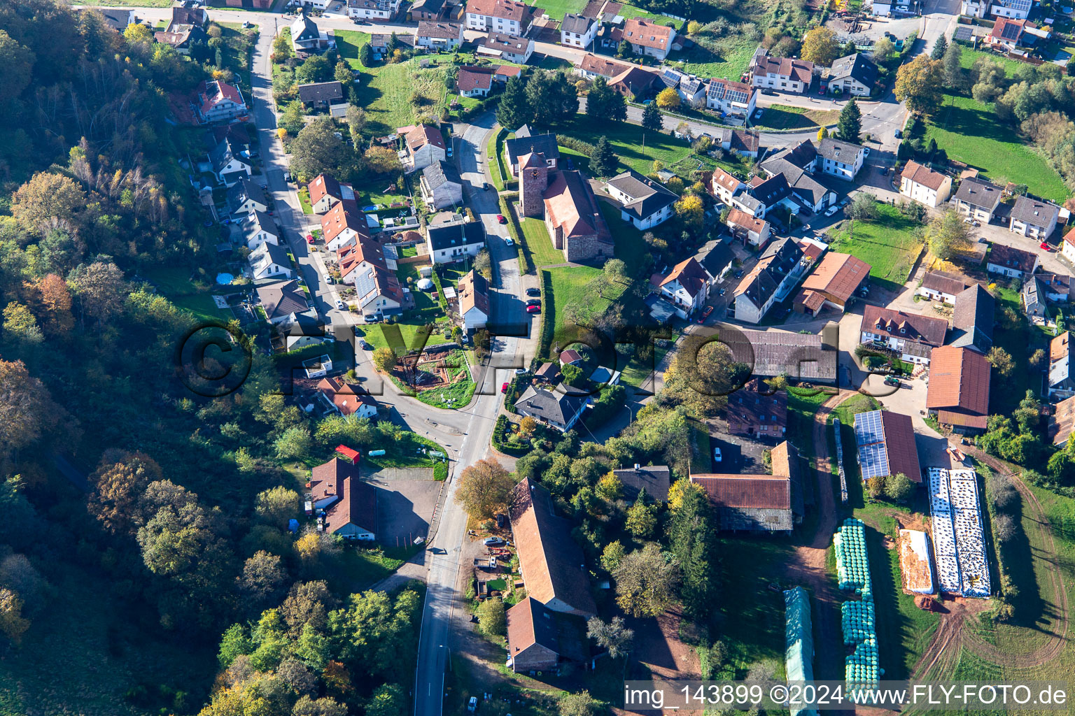 Kirche in der Rosenkopfer Straße in Bechhofen im Bundesland Rheinland-Pfalz, Deutschland