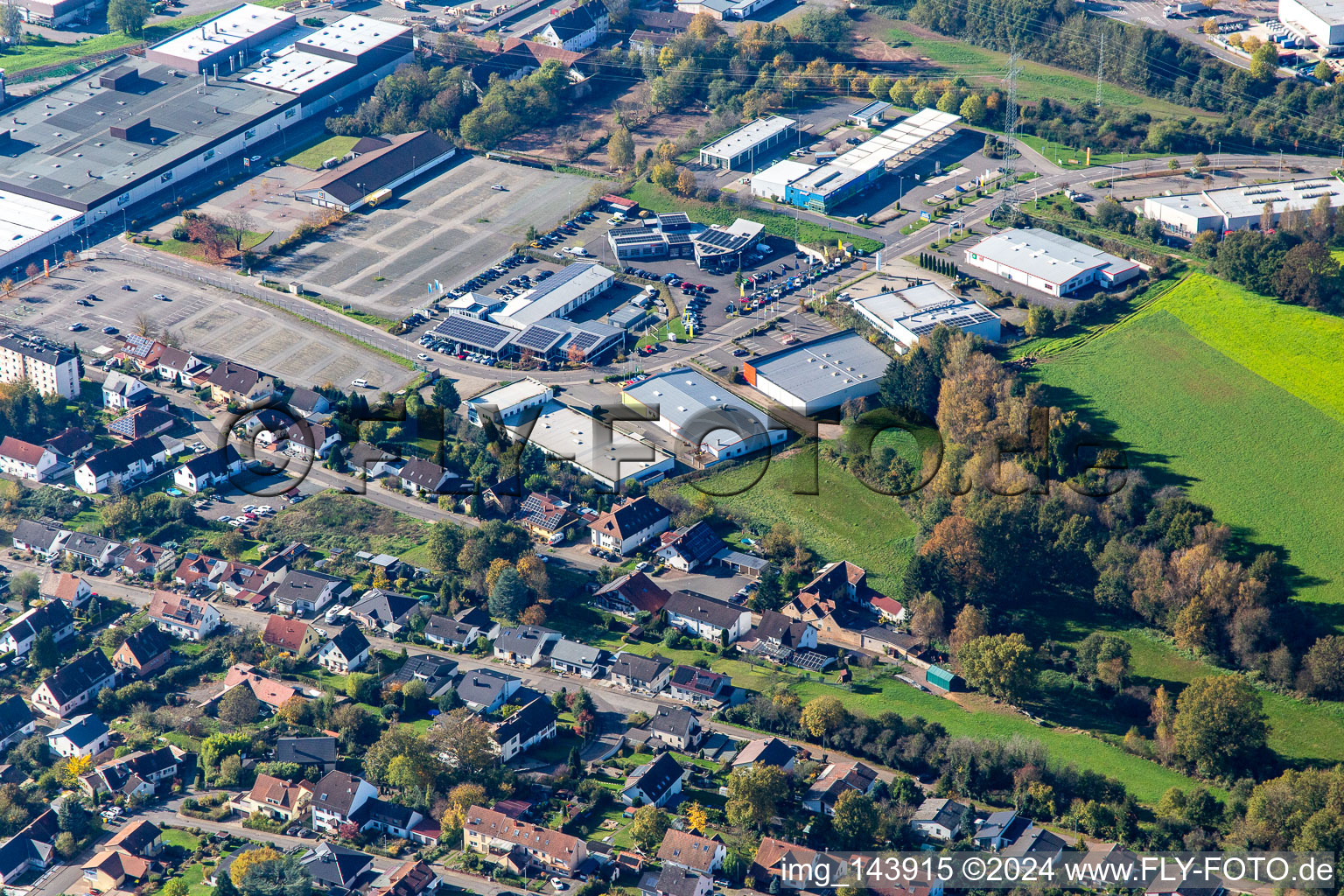 Industriegebiet Saarpfalzstr im Ortsteil Ernstweiler in Zweibrücken im Bundesland Rheinland-Pfalz, Deutschland