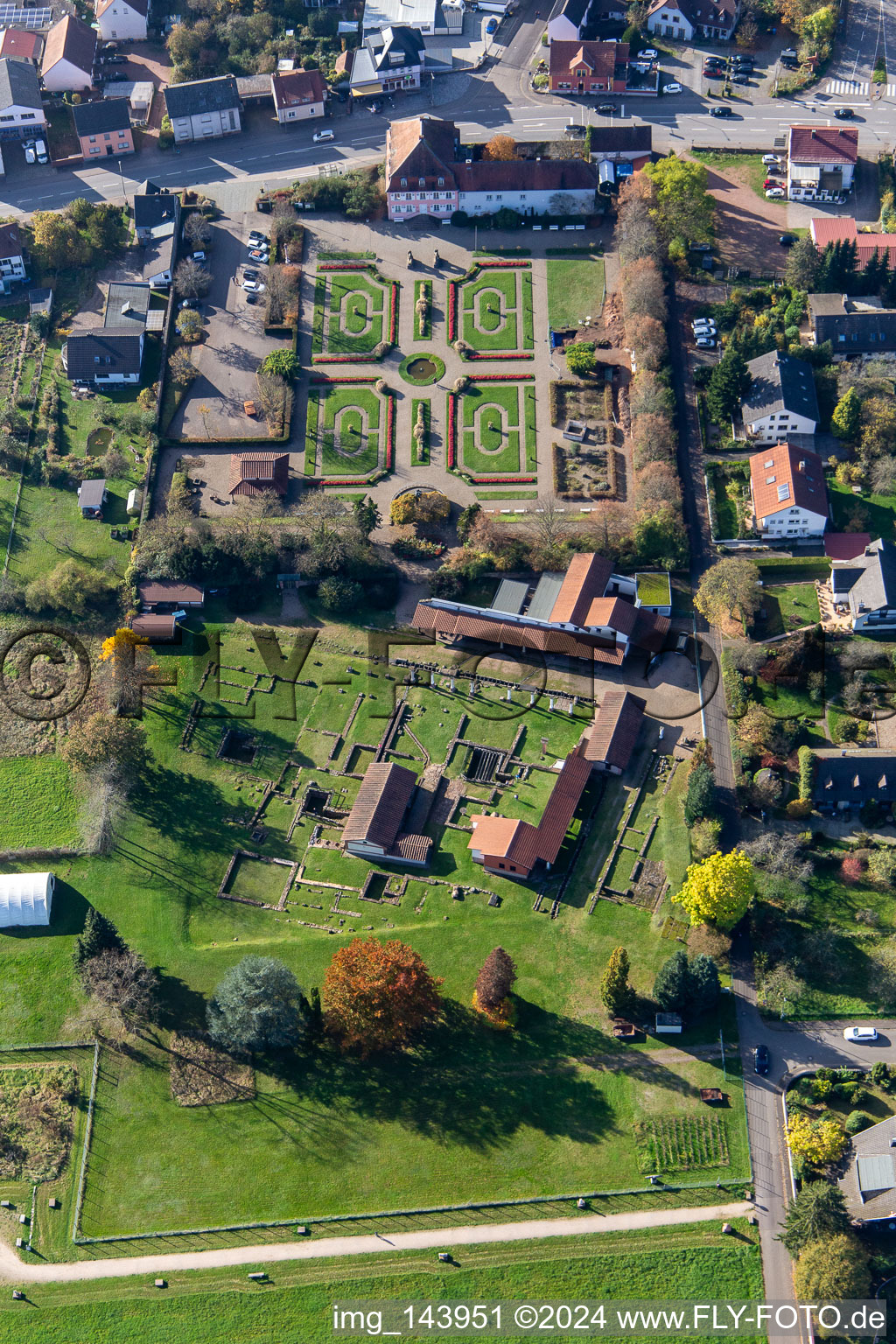 Römermuseum Schwarzenacker im Ortsteil Einöd in Homburg im Bundesland Saarland, Deutschland aus der Luft