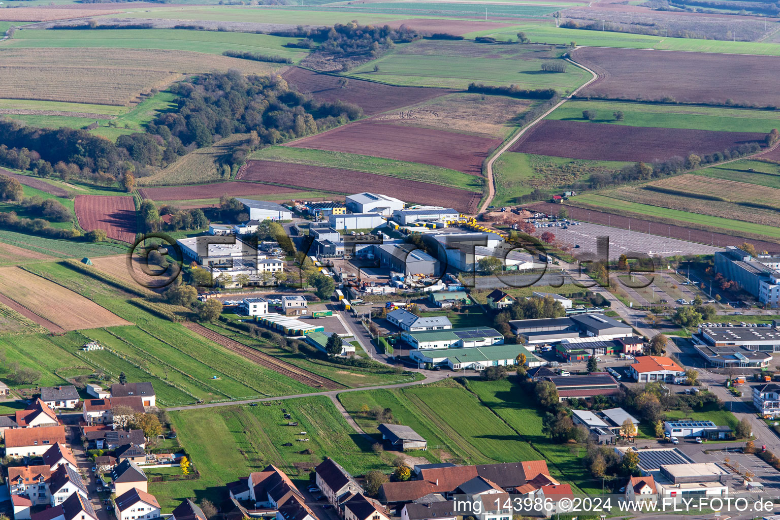 Luftbild von Industriegebiet In den Krummenäckern im Ortsteil Webenheim in Blieskastel im Bundesland Saarland, Deutschland