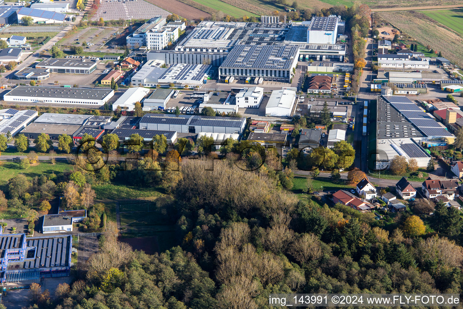 Industriegebiet In den Krummenäckern im Ortsteil Webenheim in Blieskastel im Bundesland Saarland, Deutschland von oben