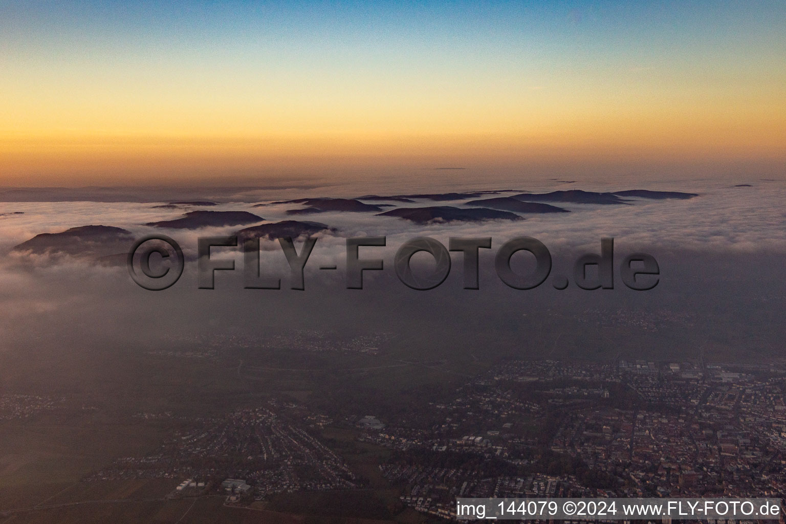 Drohnenbild von Dernbach im Bundesland Rheinland-Pfalz, Deutschland