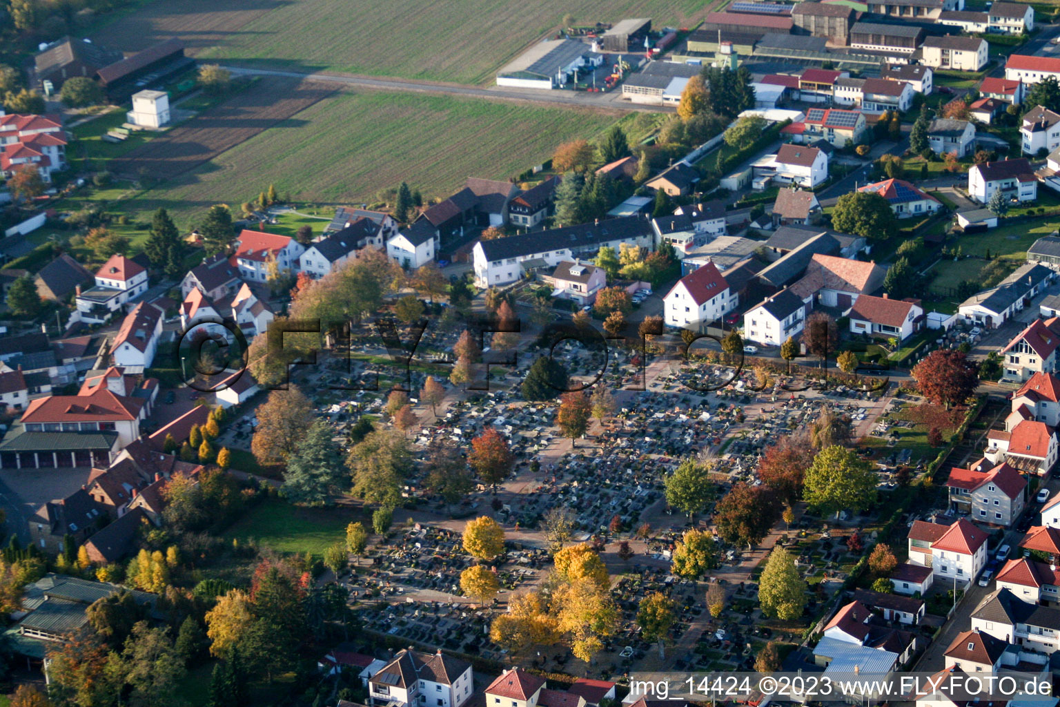Drohnenaufname von Ortsteil Herxheim in Herxheim bei Landau/Pfalz im Bundesland Rheinland-Pfalz, Deutschland