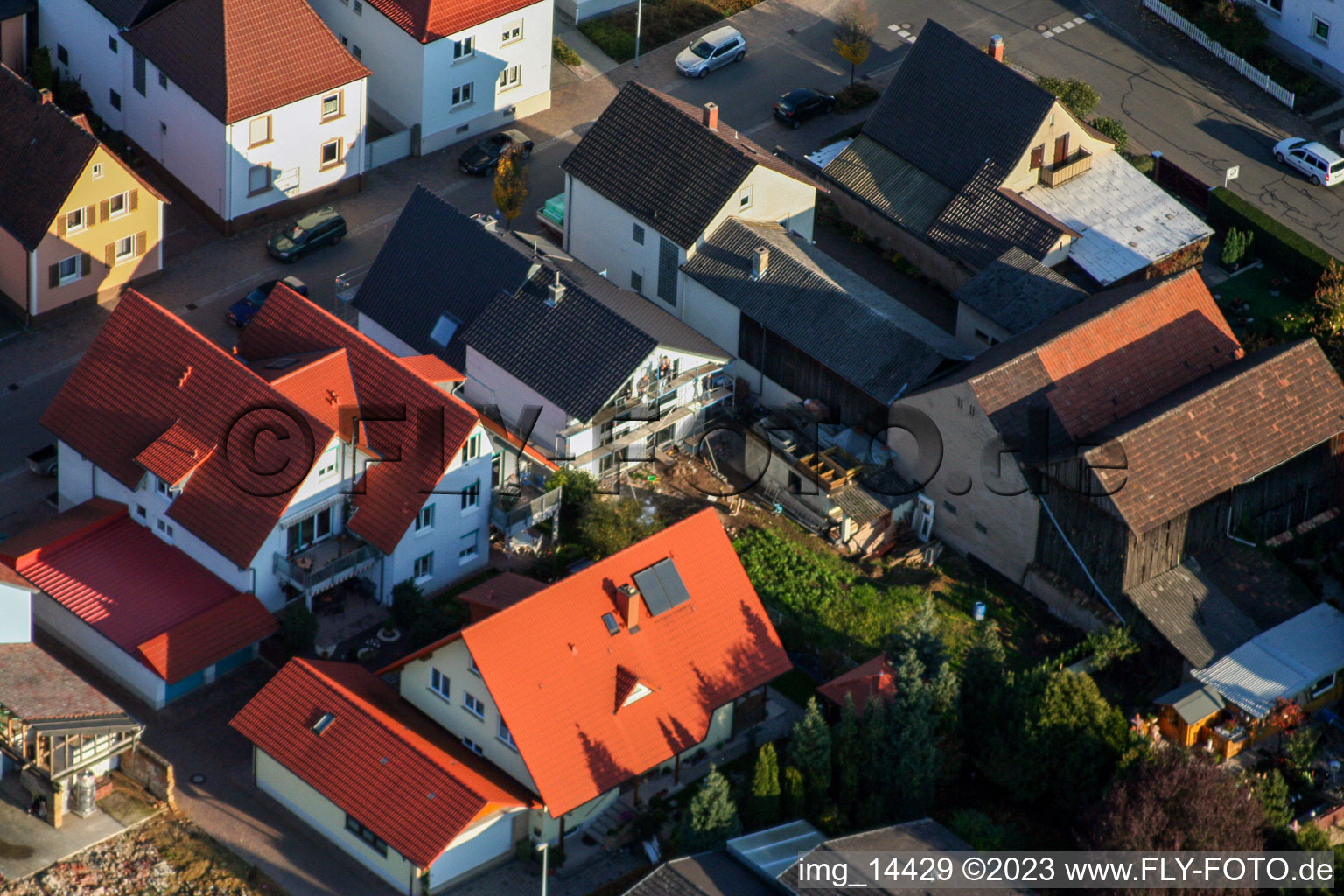 Ortsteil Herxheim in Herxheim bei Landau/Pfalz im Bundesland Rheinland-Pfalz, Deutschland aus der Drohnenperspektive