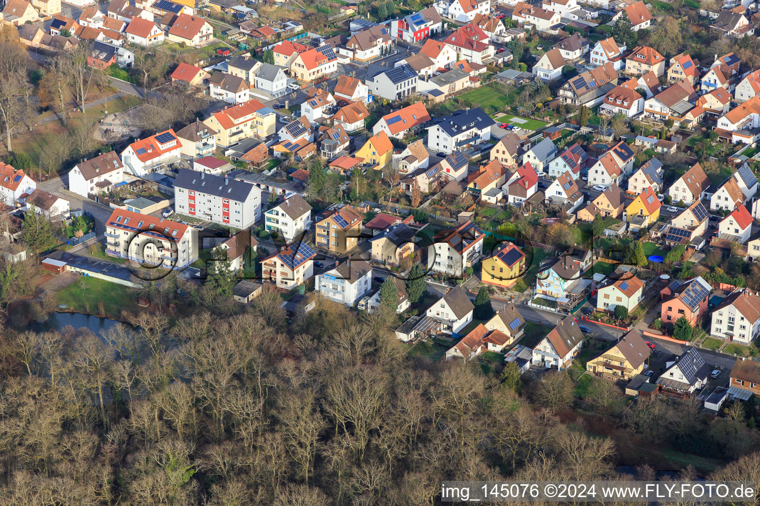 Schrägluftbild von Elsässer Straße in Kandel im Bundesland Rheinland-Pfalz, Deutschland