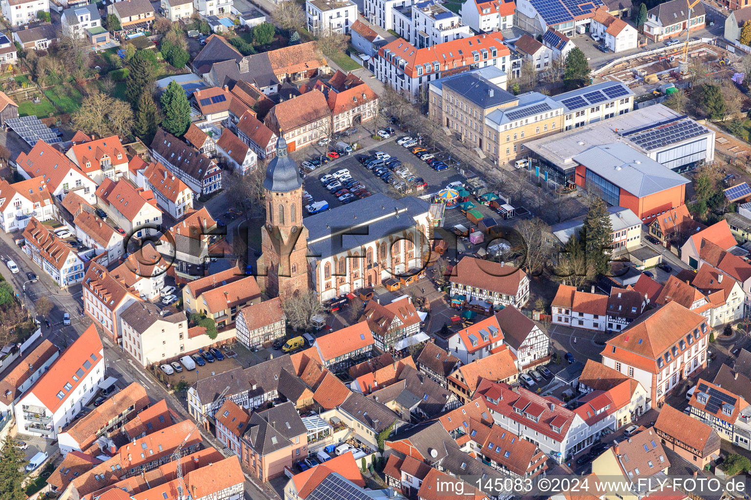 Luftbild von Drei-Königsmarkt auf dem Marktplatz in Kandel im Bundesland Rheinland-Pfalz, Deutschland