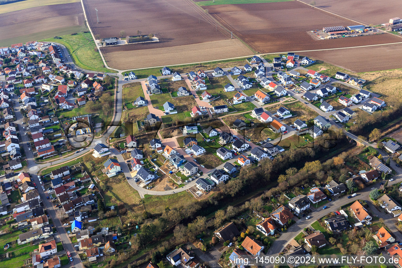 Schrägluftbild von Rosenweg in Kandel im Bundesland Rheinland-Pfalz, Deutschland