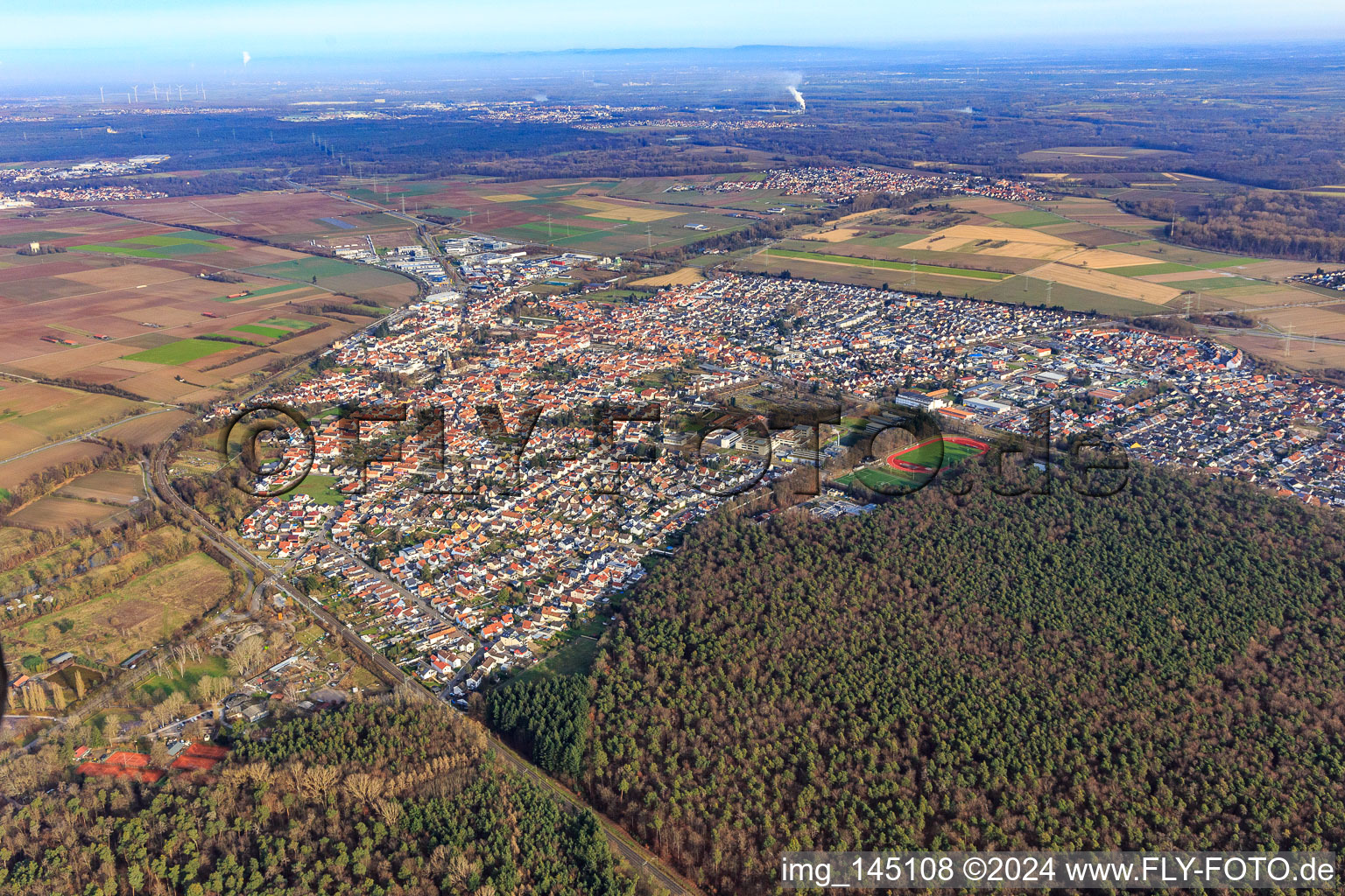 Stadtansicht von Südwesten in Rülzheim im Bundesland Rheinland-Pfalz, Deutschland