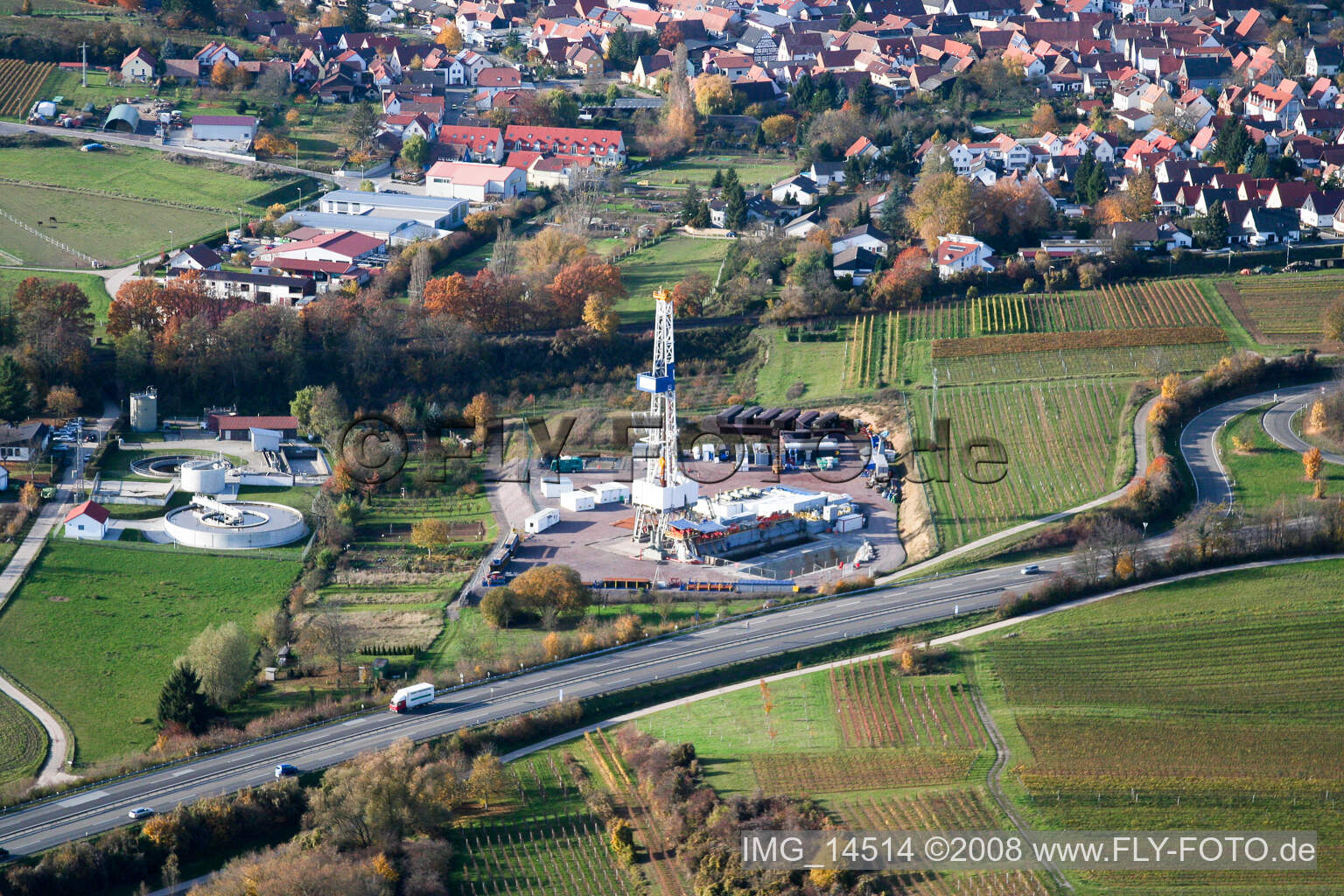 Luftbild von Insheim, Geothermiebohrung im Bundesland Rheinland-Pfalz, Deutschland