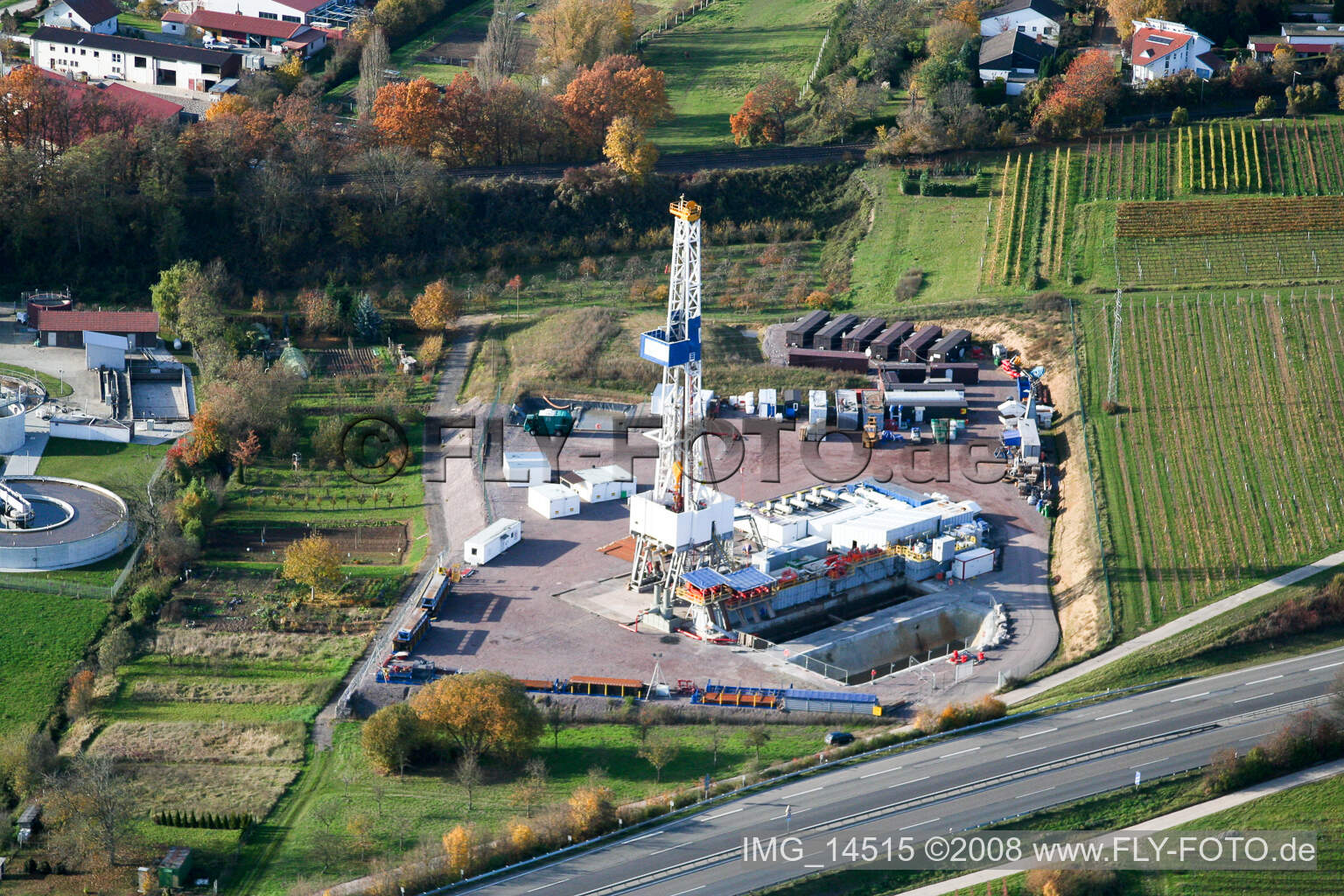 Luftaufnahme von Insheim, Geothermiebohrung im Bundesland Rheinland-Pfalz, Deutschland