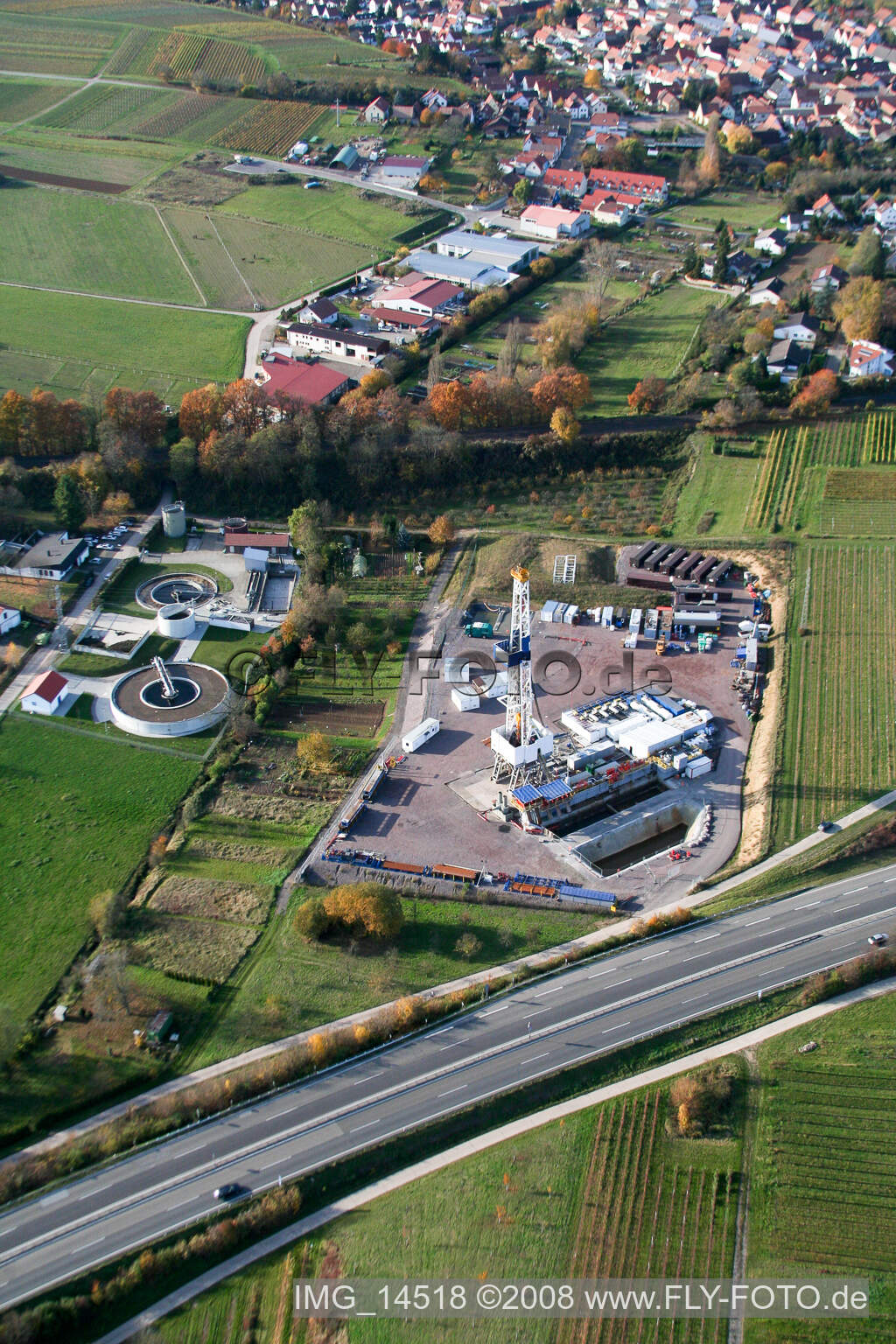 Insheim, Geothermiebohrung im Bundesland Rheinland-Pfalz, Deutschland von oben