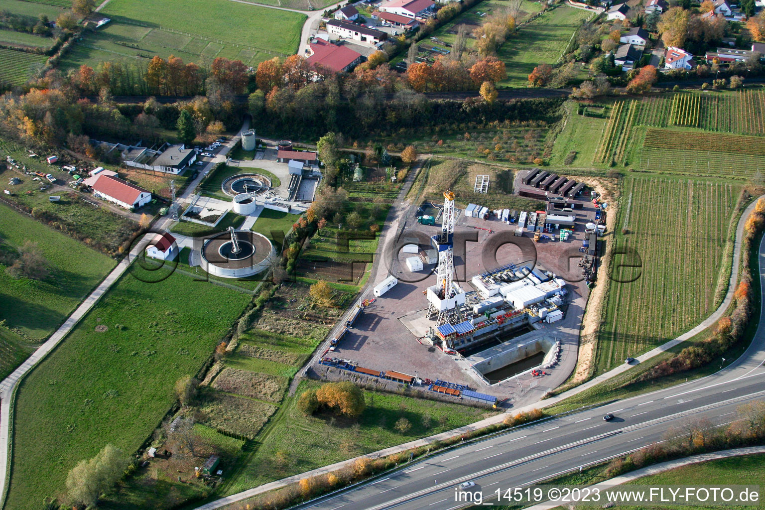 Insheim, Geothermiebohrung im Bundesland Rheinland-Pfalz, Deutschland aus der Luft