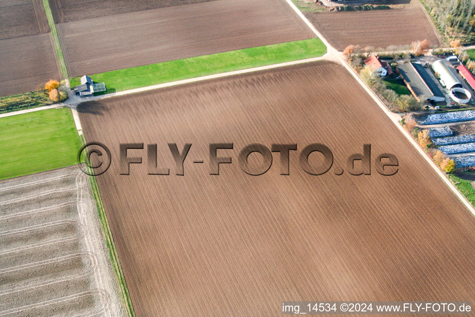 Modellflugplatz in Offenbach an der Queich im Bundesland Rheinland-Pfalz, Deutschland aus der Luft