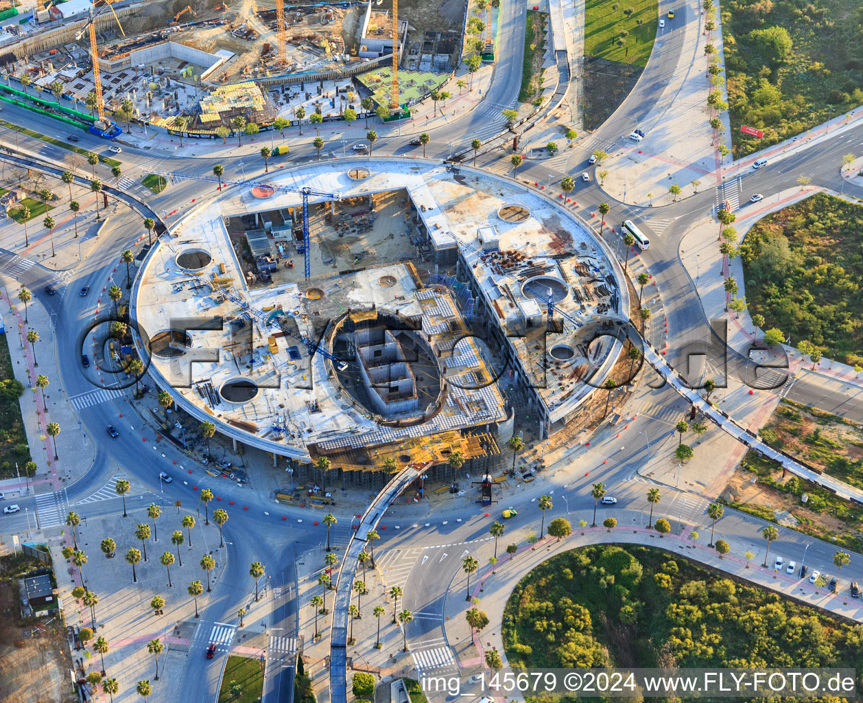 Luftaufnahme von Baustelle für den Torre Entrenucleos im Ortsteil Urb. San Federico Echaguy in Dos Hermanas im Bundesland Sevilla, Spanien