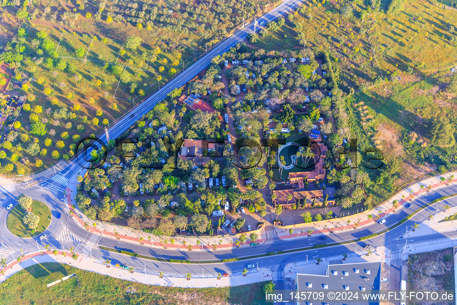 Camping Villsom Sevilla in Dos Hermanas, Spanien aus der Luft