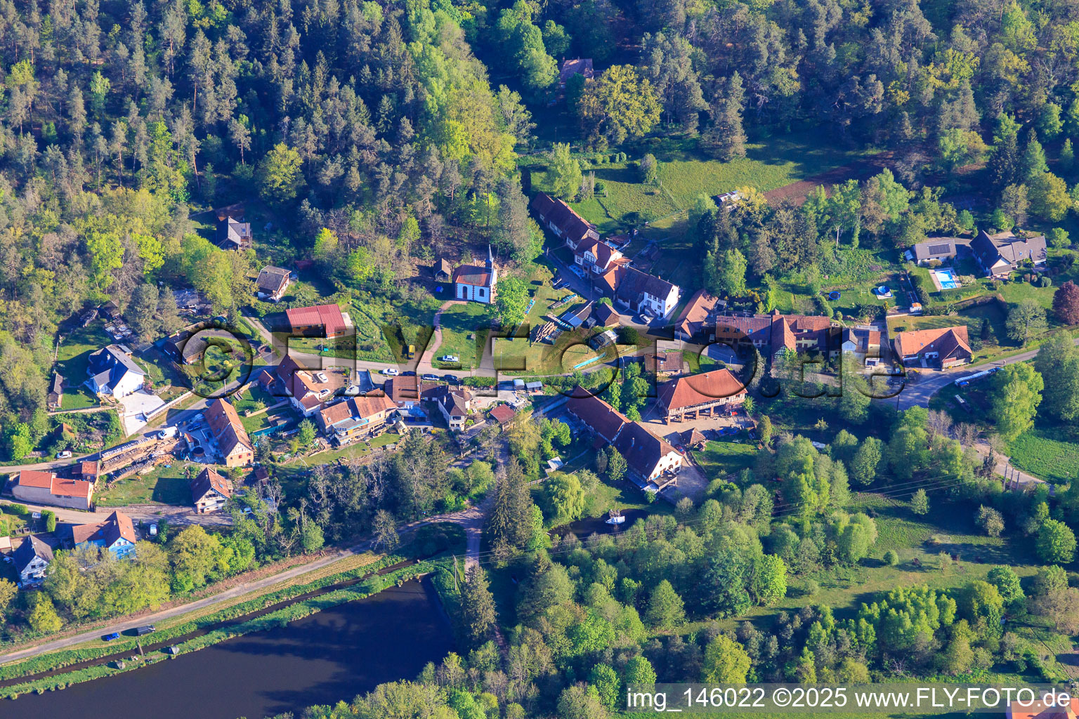 Rue de la Chapeelle in Sparsbach im Bundesland Bas-Rhin, Frankreich