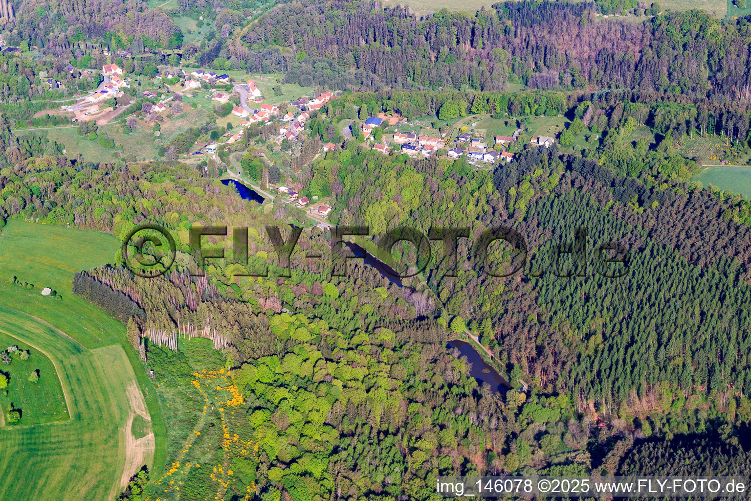 Ortsteil Holbach von Osten in Siersthal im Bundesland Moselle, Frankreich