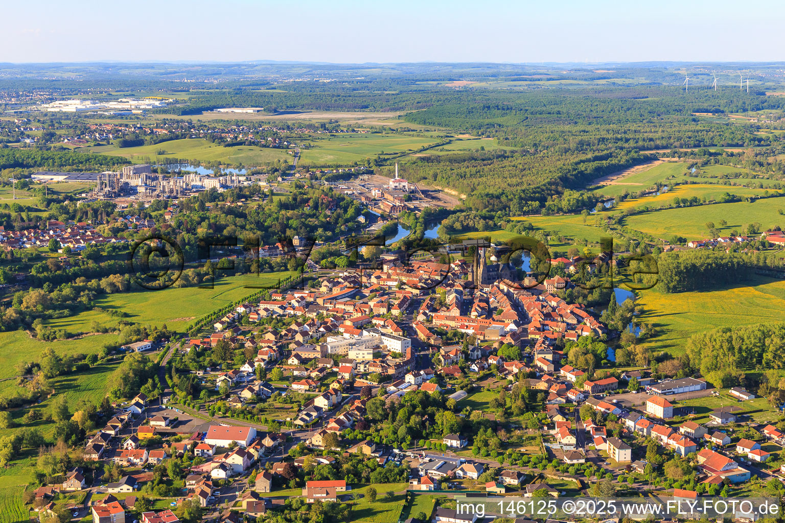 Ortsansicht aus Süden in Sarralbe im Bundesland Moselle, Frankreich