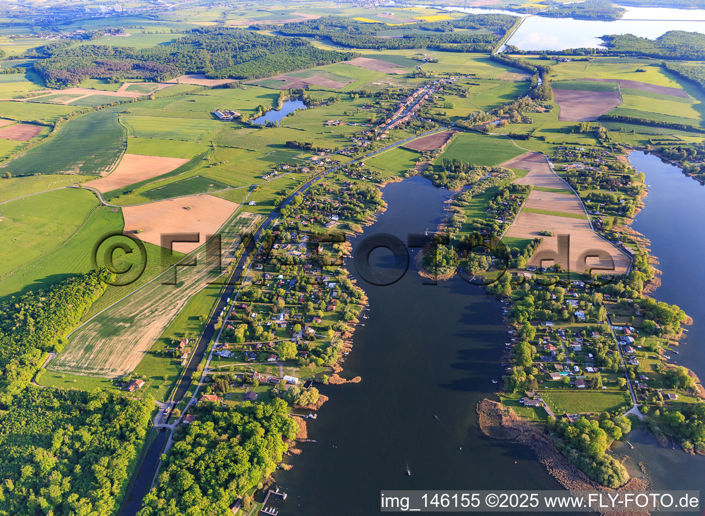 Halbinsel Cornée des Houilles im Étang de la Blanche Chaussée und Canal des houllères de la Sarre in Diane-Capelle im Bundesland Moselle, Frankreich