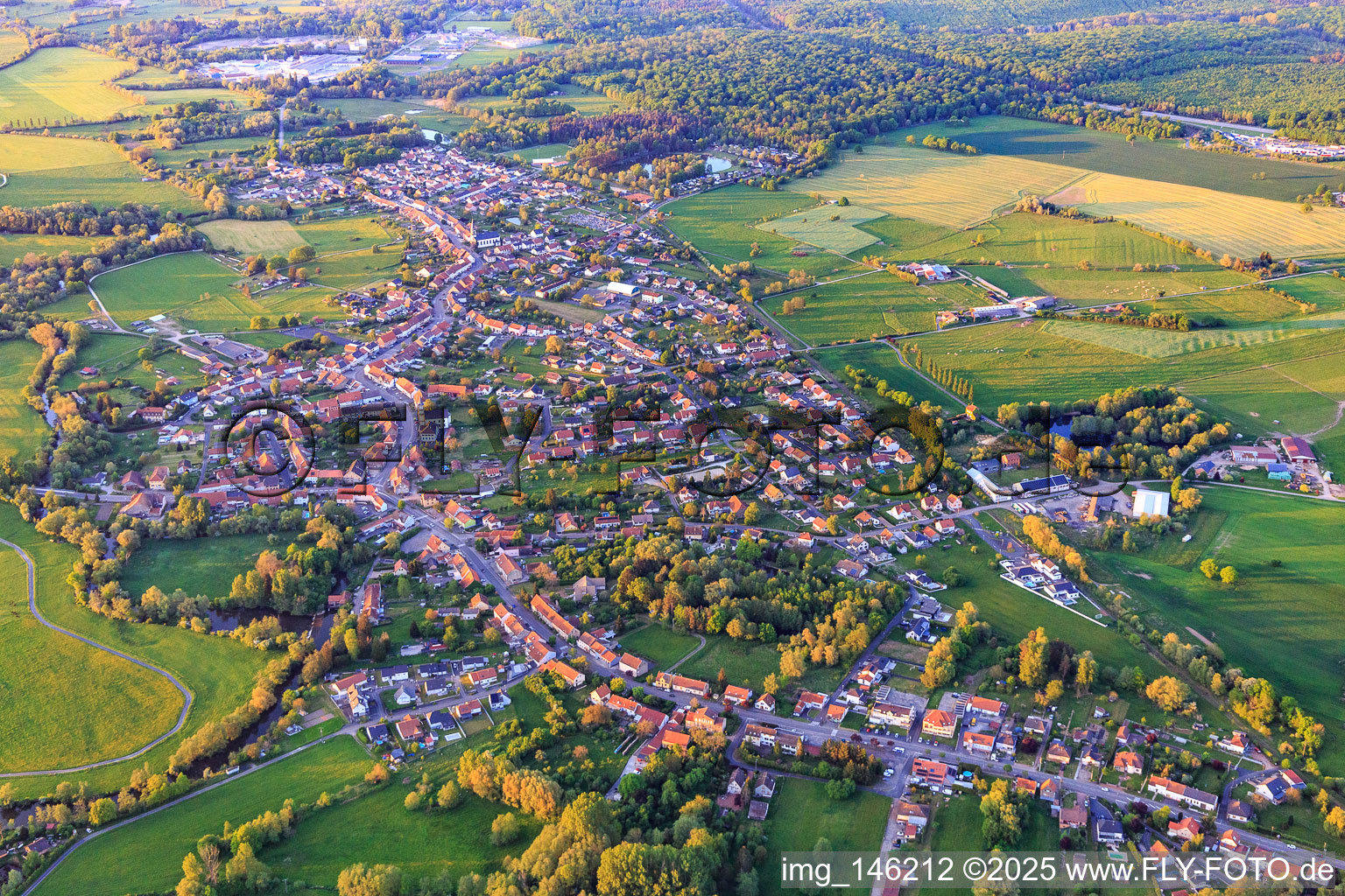 Ortsansicht aus Südwesten in Keskastel im Bundesland Bas-Rhin, Frankreich