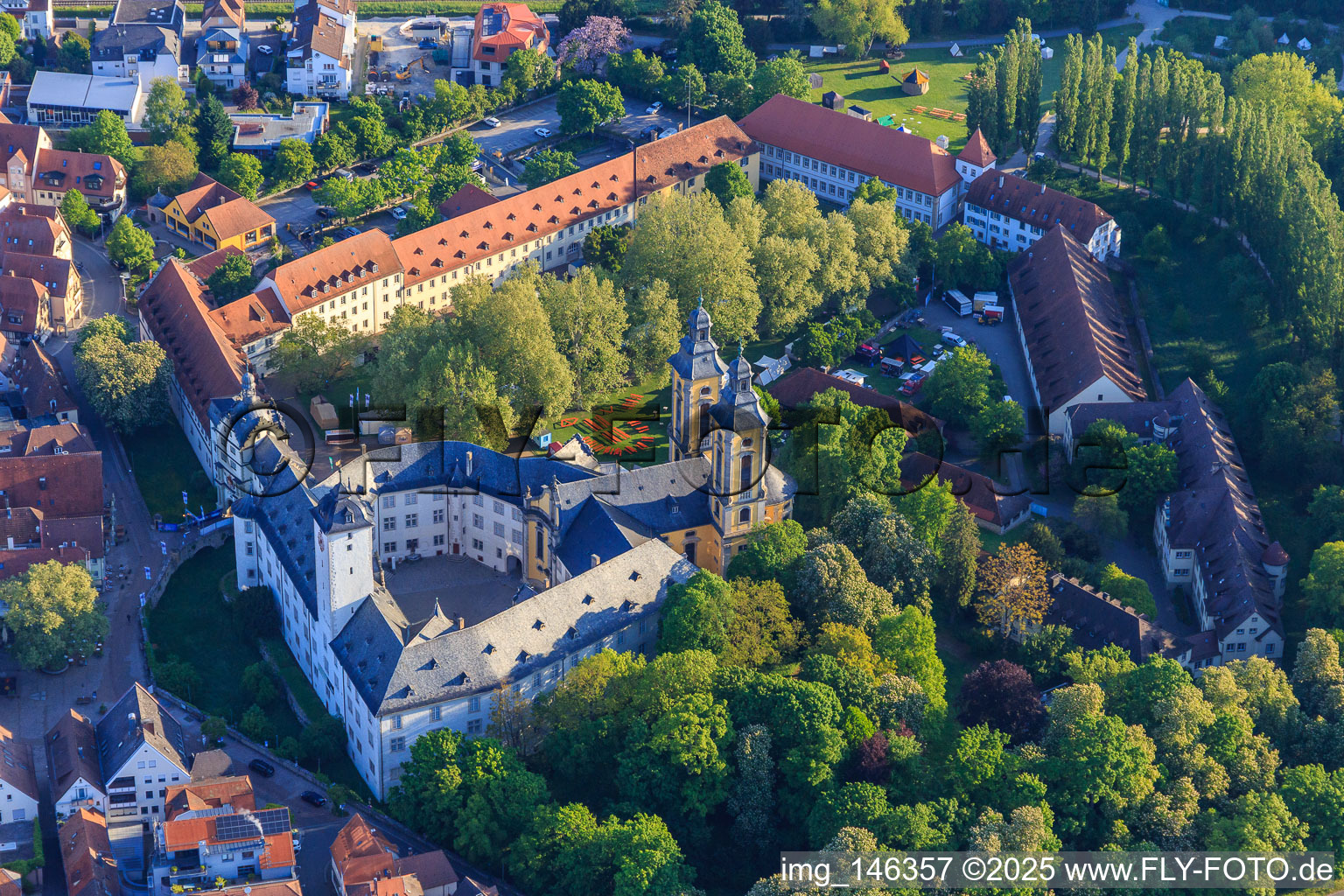Luftbild von Deutschordensmuseum im Residenzschloss Mergentheim in Bad Mergentheim im Bundesland Baden-Württemberg, Deutschland