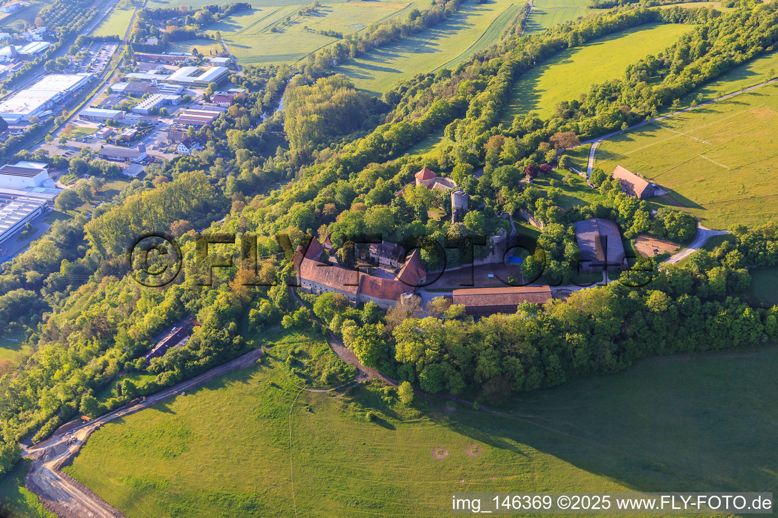 Burg Neuhaus in Igersheim im Bundesland Baden-Württemberg, Deutschland