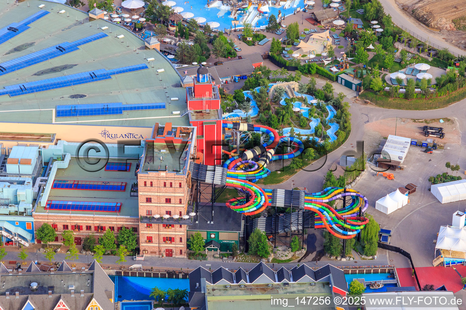 Vildfål - Freifall-Rutsche des Rulantica im Europapark Rust im Bundesland Baden-Württemberg, Deutschland