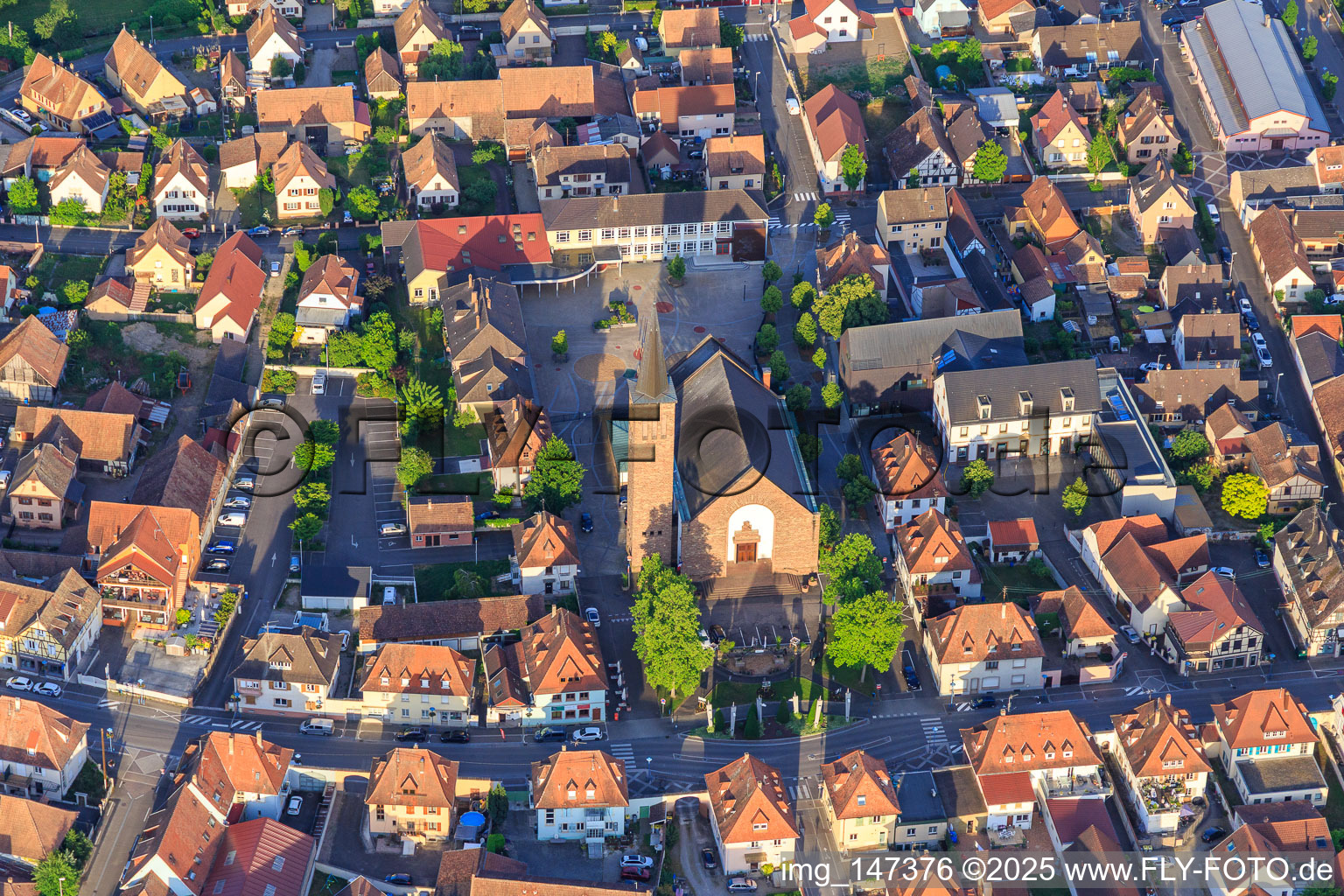 Église catholique Saint-Georges de Marckolsheim im Bundesland Bas-Rhin, Frankreich